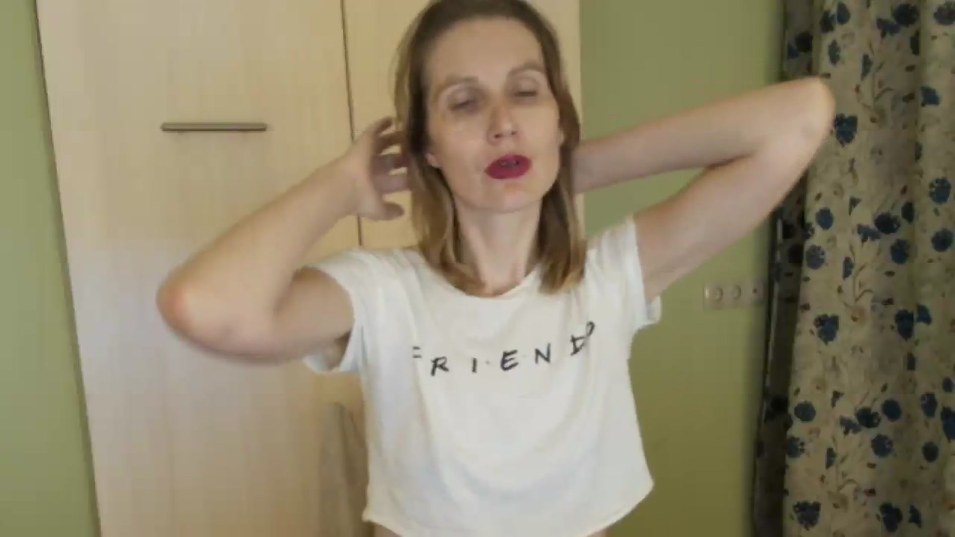 Gallery image thumbnail from HalynatheBest's myfreecams stream on, 07/29/2026, 20:32 image 6 of 20