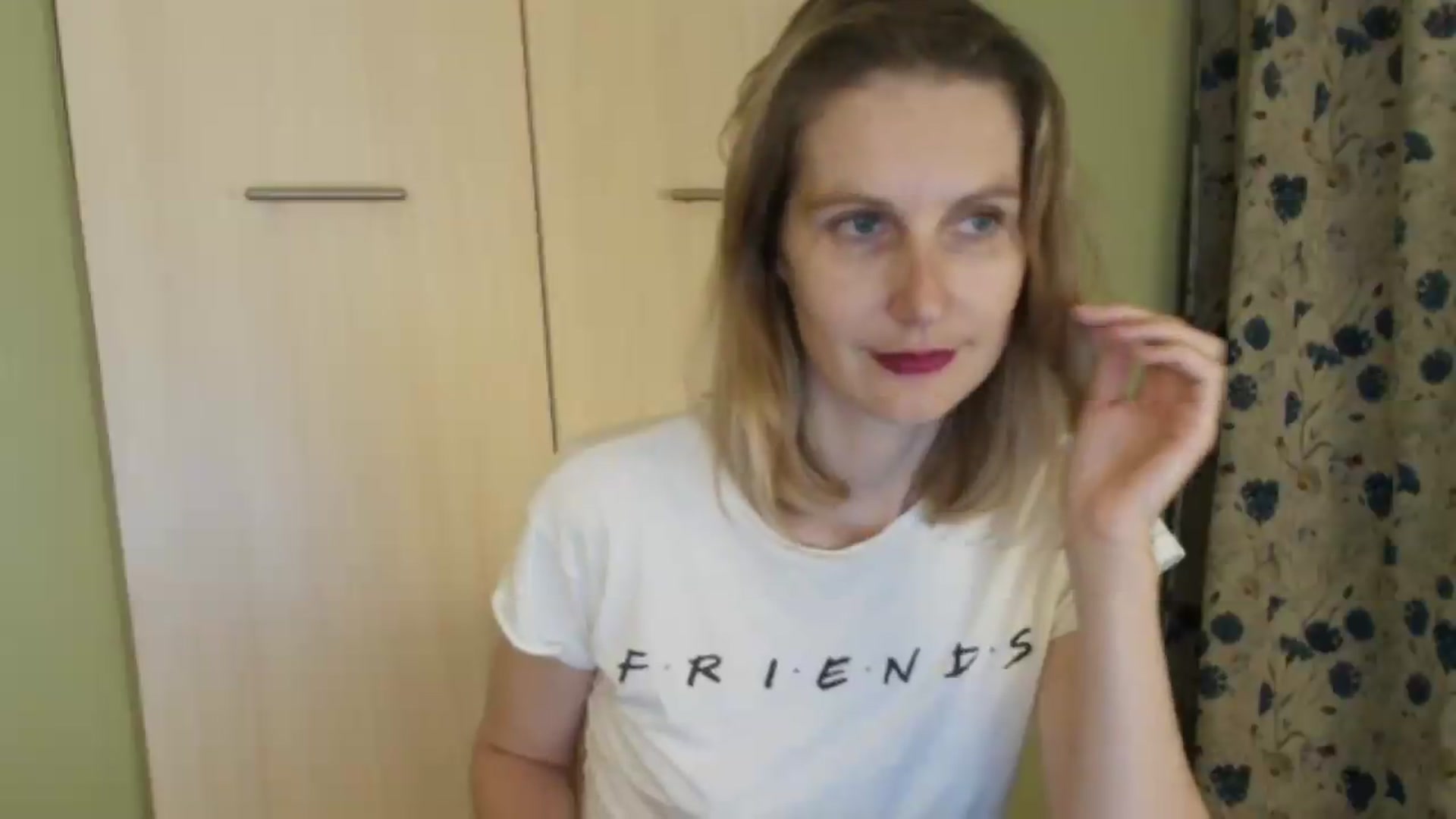Gallery image thumbnail from HalynatheBest's myfreecams stream on, 07/29/2026, 20:32 image 5 of 20