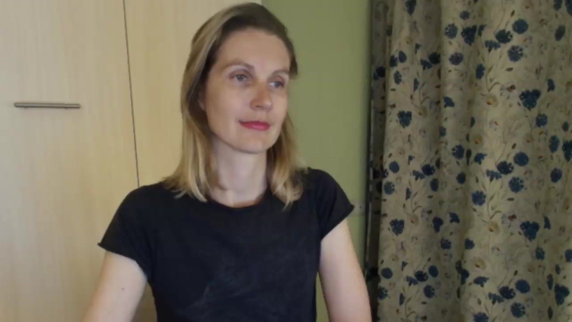 Gallery image thumbnail from HalynatheBest's myfreecams stream on, 08/03/2026, 21:09 image 7 of 20