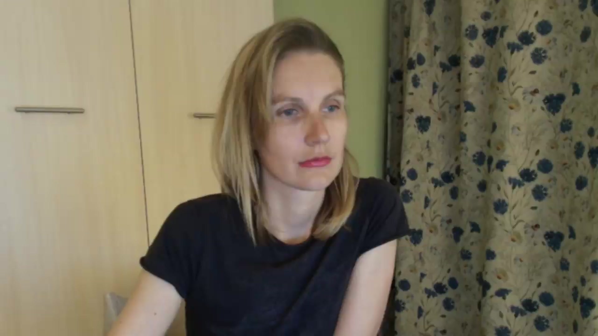 Gallery image thumbnail from HalynatheBest's myfreecams stream on, 08/03/2026, 21:09 image 9 of 20