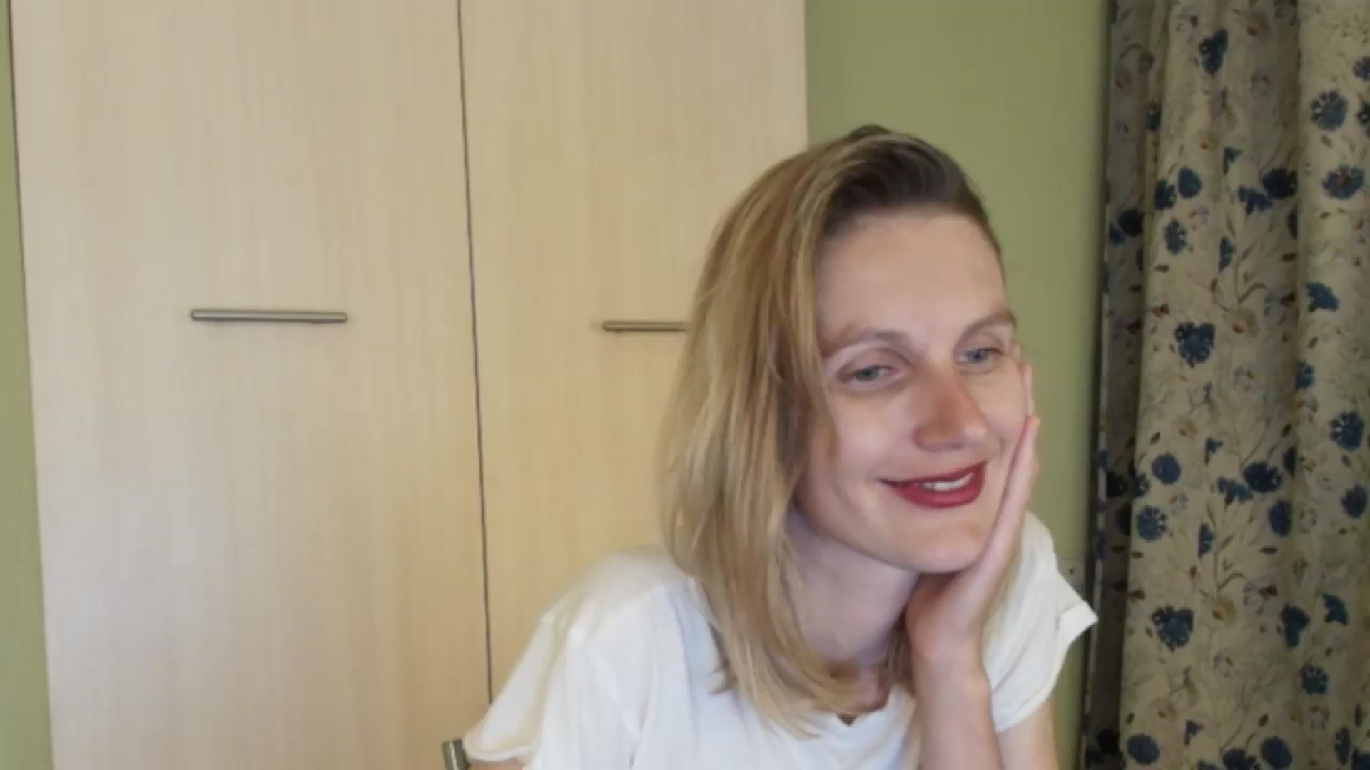 Gallery image thumbnail from HalynatheBest's myfreecams stream on, 08/04/2026, 20:29 image 20 of 20