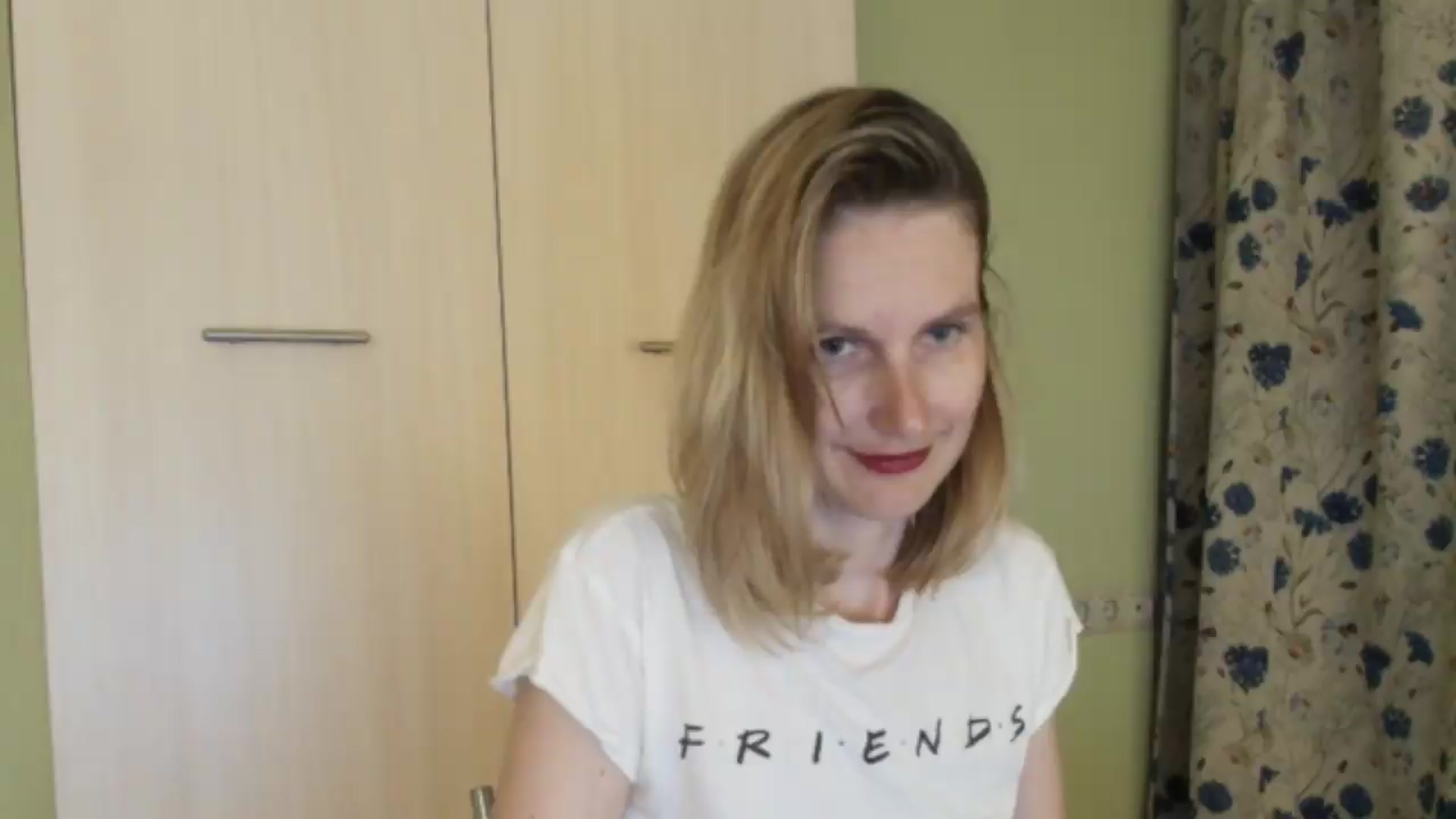 Gallery image thumbnail from HalynatheBest's myfreecams stream on, 08/04/2026, 20:29 image 15 of 20