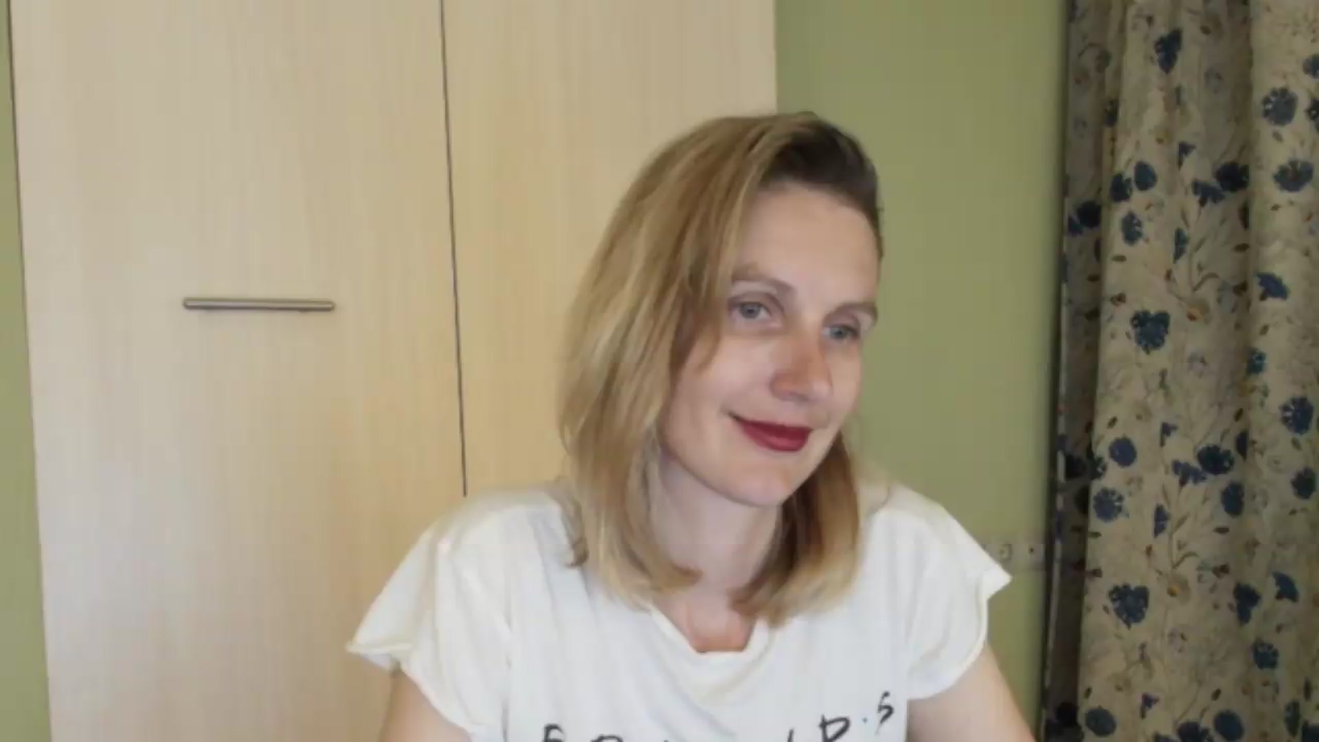 Gallery image thumbnail from HalynatheBest's myfreecams stream on, 08/04/2026, 20:29 image 18 of 20
