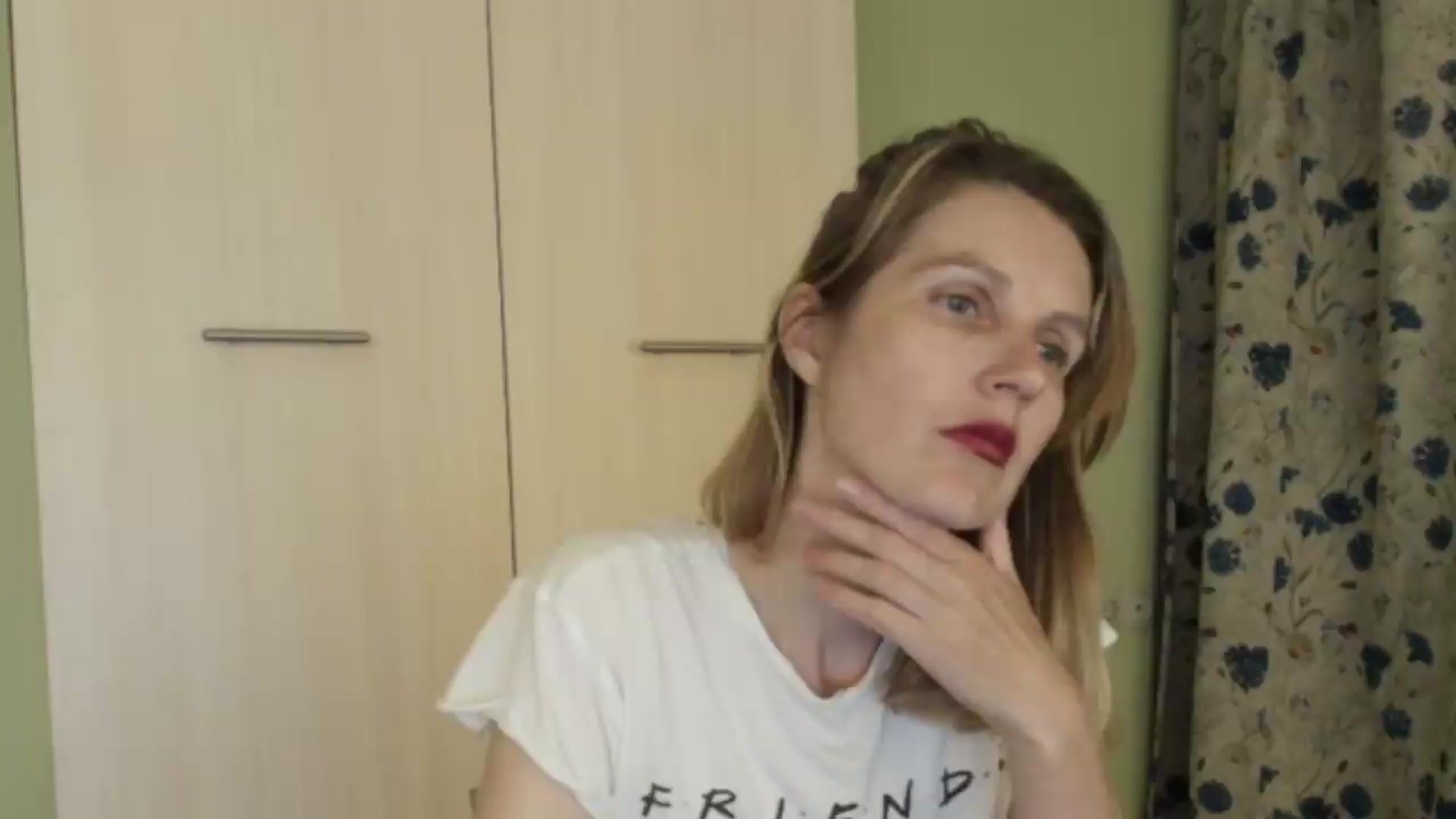 Gallery image thumbnail from HalynatheBest's myfreecams stream on, 08/04/2026, 20:29 image 10 of 20