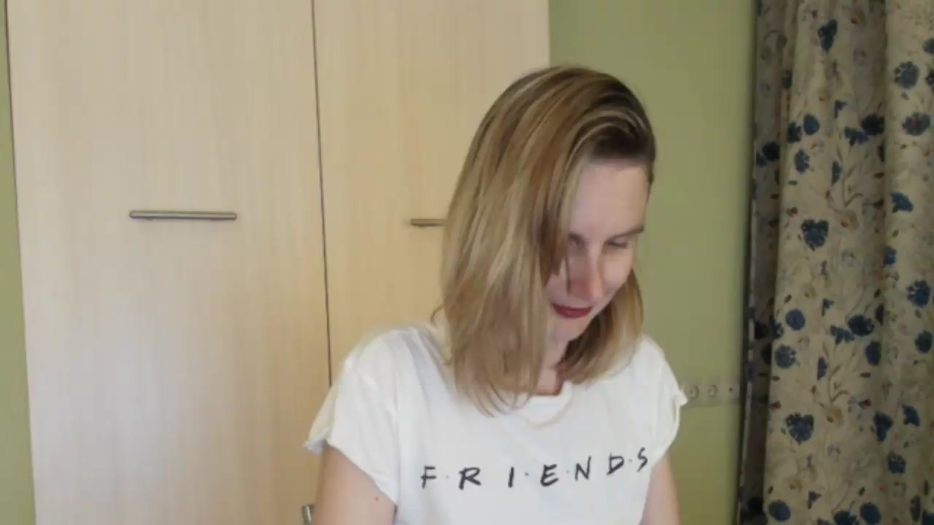 Gallery image thumbnail from HalynatheBest's myfreecams stream on, 08/04/2026, 20:29 image 16 of 20