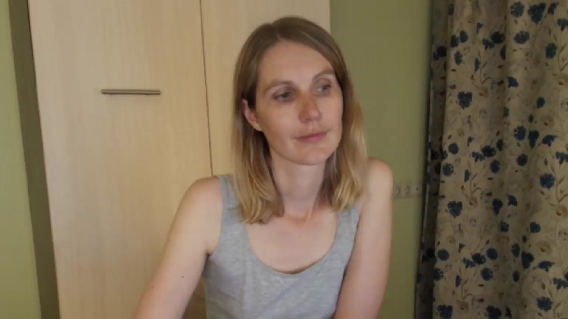 Gallery image thumbnail from HalynatheBest's myfreecams stream on, 08/06/2026, 20:39 image 7 of 20