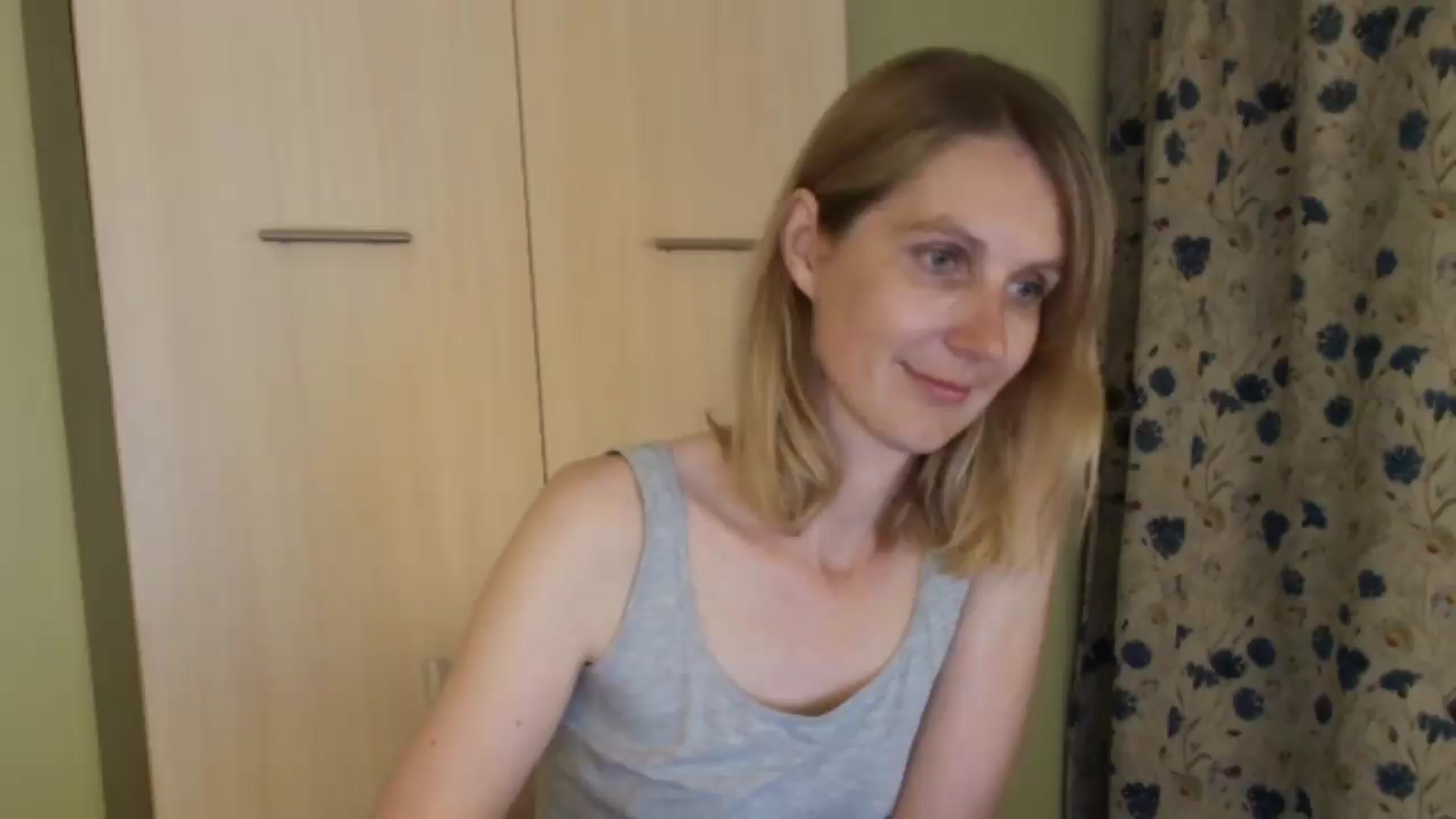 Gallery image thumbnail from HalynatheBest's myfreecams stream on, 08/06/2026, 20:39 image 14 of 20