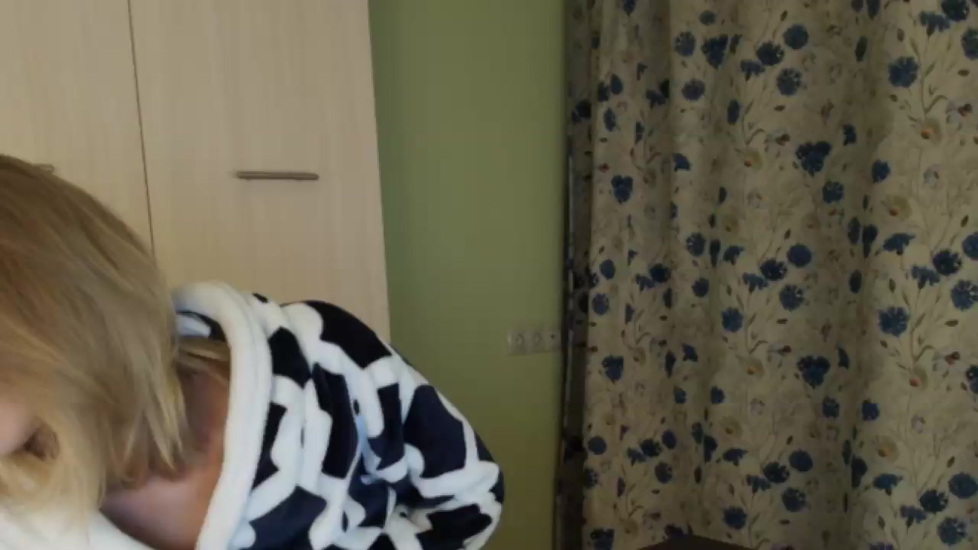 Gallery image thumbnail from HalynatheBest's myfreecams stream on, 08/13/2026, 20:07 image 2 of 20
