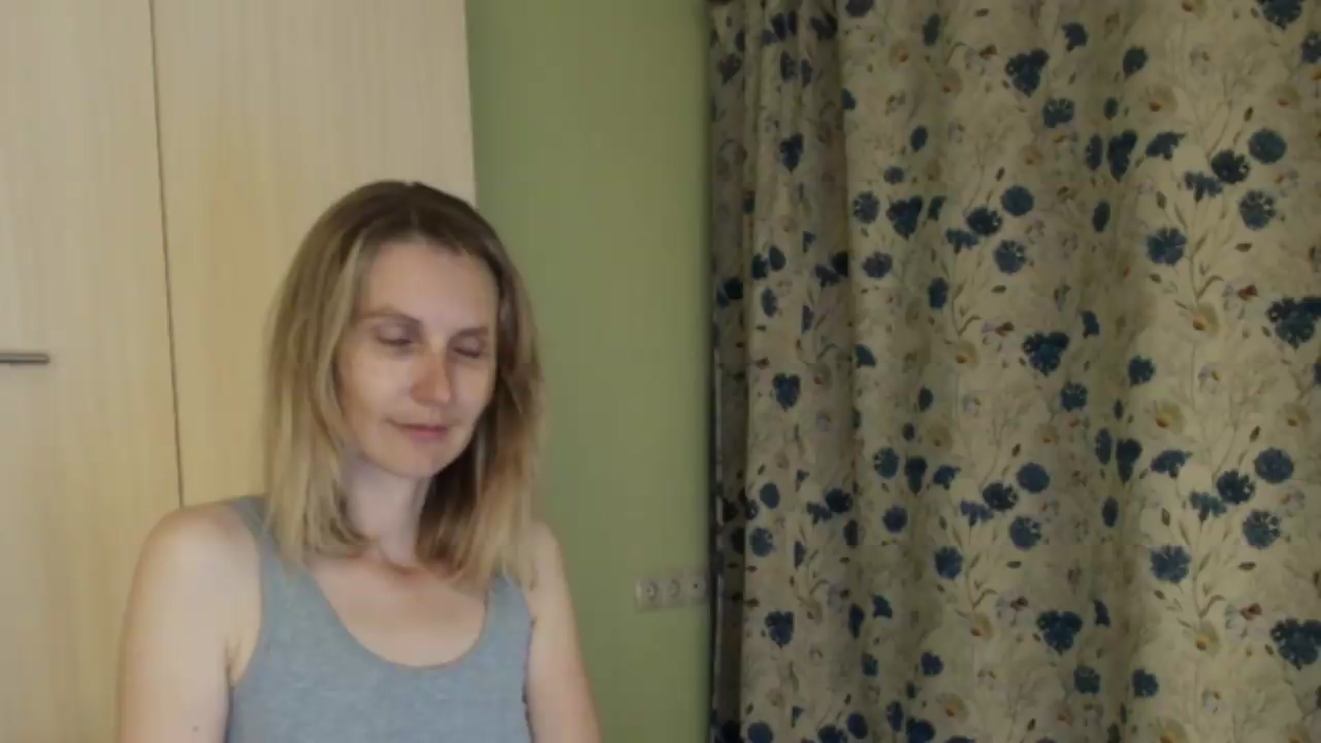 Gallery image thumbnail from HalynatheBest's myfreecams stream on, 08/15/2026, 21:11 image 17 of 20
