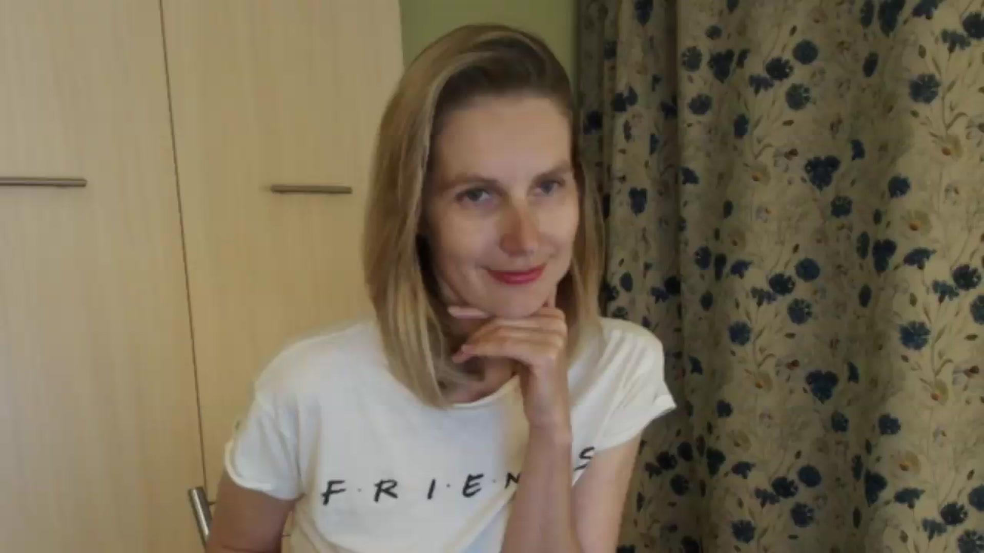 Gallery image thumbnail from HalynatheBest's myfreecams stream on, 08/19/2026, 20:34 image 8 of 20