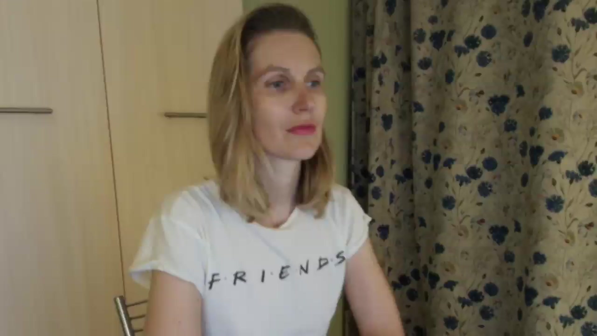 Gallery image thumbnail from HalynatheBest's myfreecams stream on, 08/19/2026, 20:34 image 6 of 20