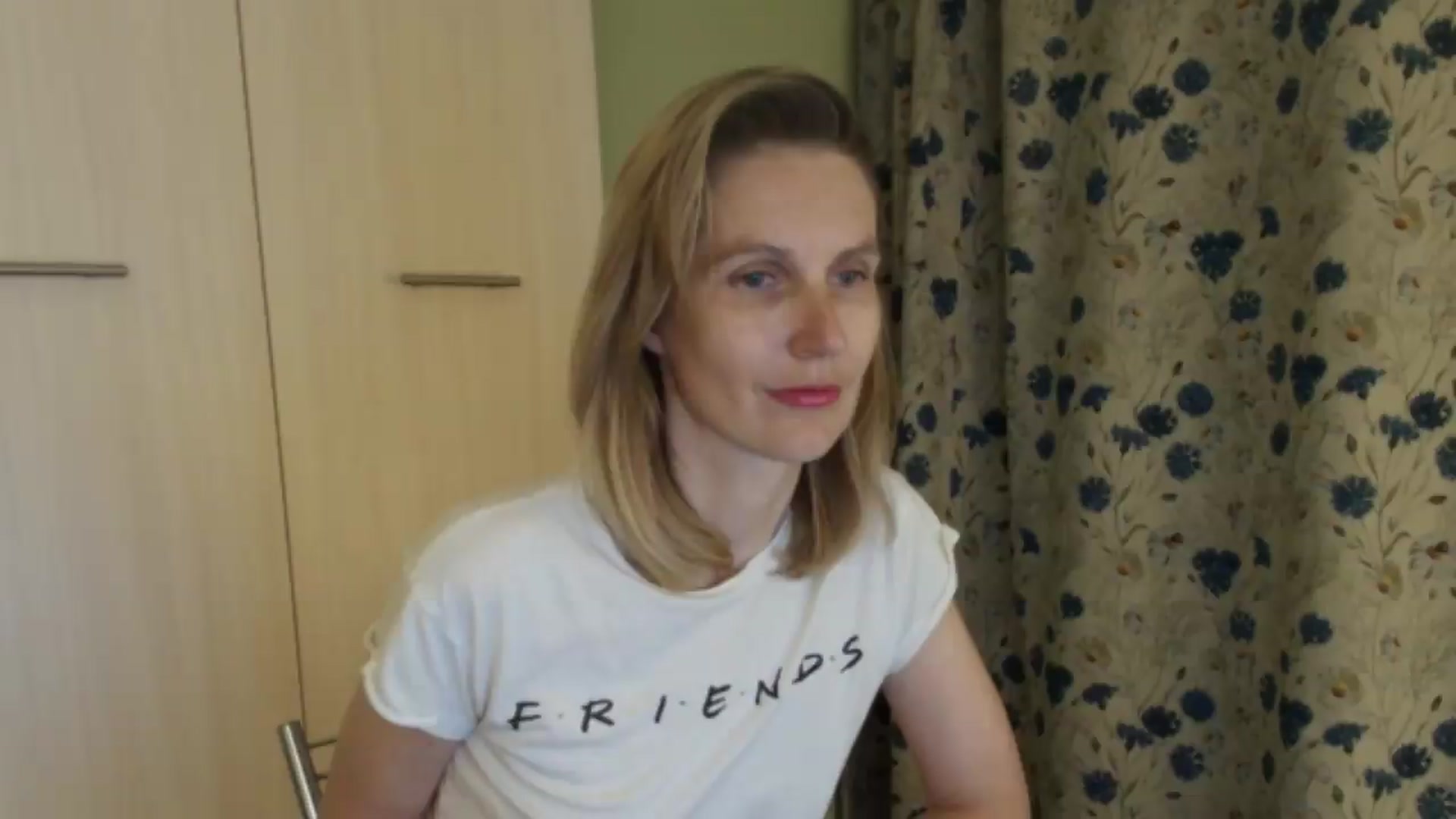 Gallery image thumbnail from HalynatheBest's myfreecams stream on, 08/19/2026, 20:34 image 14 of 20