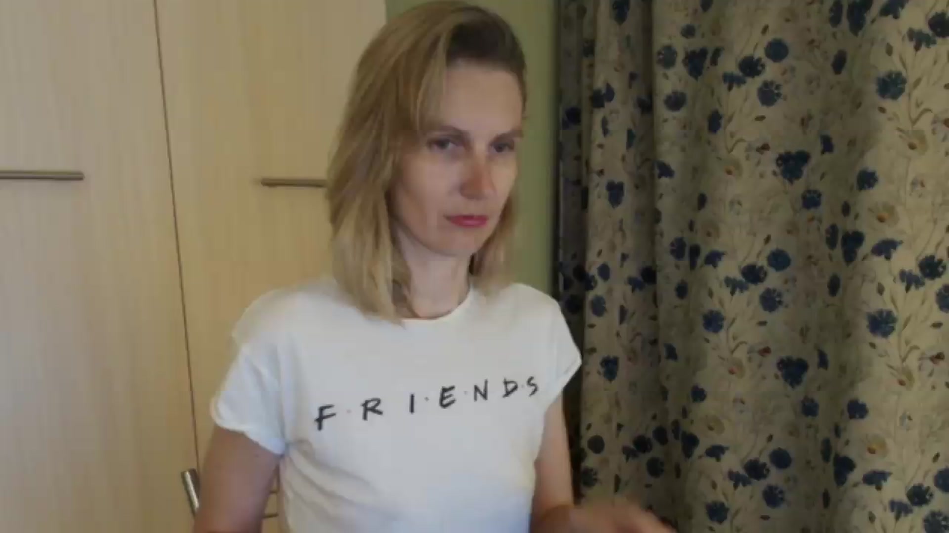 Gallery image thumbnail from HalynatheBest's myfreecams stream on, 08/19/2026, 20:34 image 4 of 20