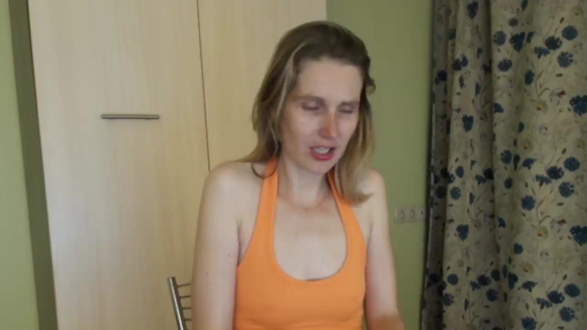 Gallery image thumbnail from HalynatheBest's myfreecams stream on, 08/21/2026, 20:43 image 5 of 20