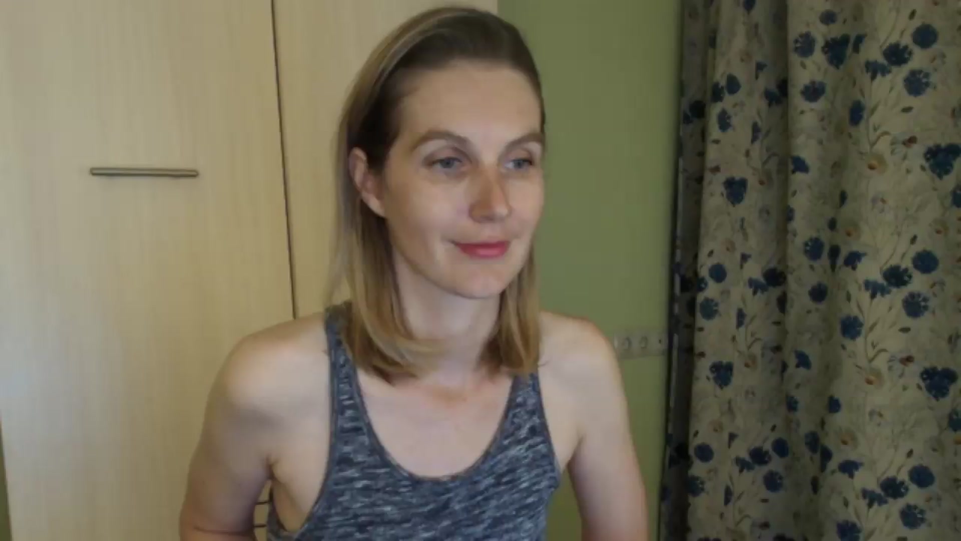 Gallery image thumbnail from HalynatheBest's myfreecams stream on, 08/23/2026, 20:39 image 5 of 20