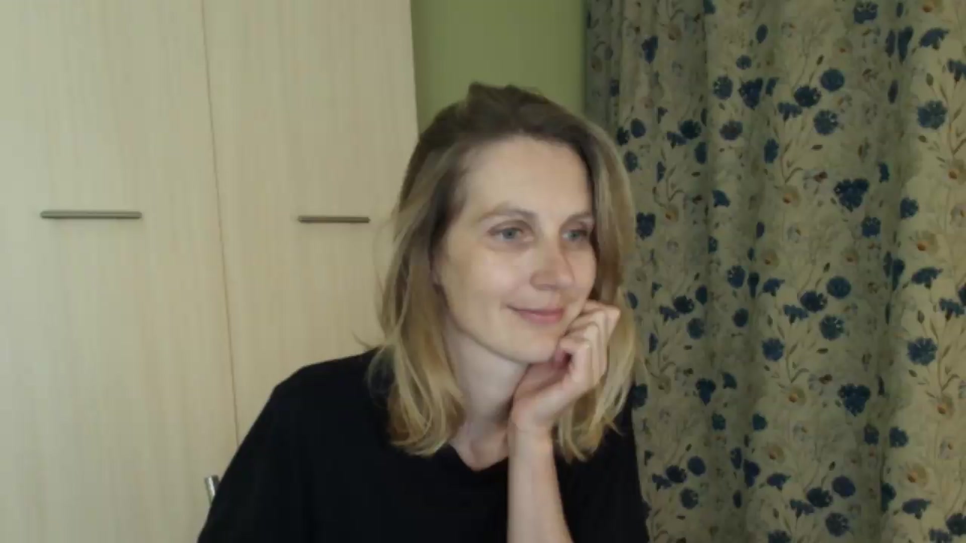 Gallery image thumbnail from HalynatheBest's myfreecams stream on, 08/26/2026, 19:46 image 11 of 20