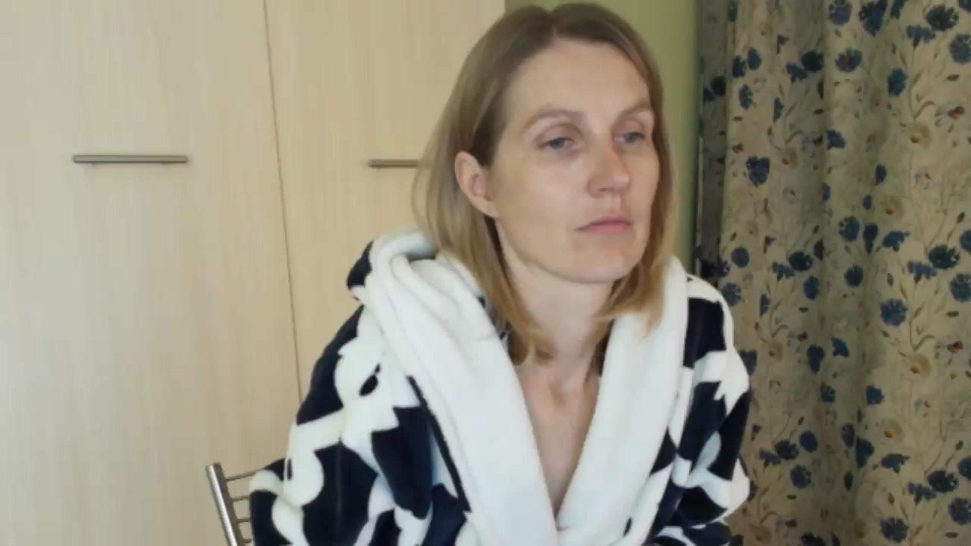 Gallery image thumbnail from HalynatheBest's myfreecams stream on, 08/27/2026, 21:00 image 2 of 20