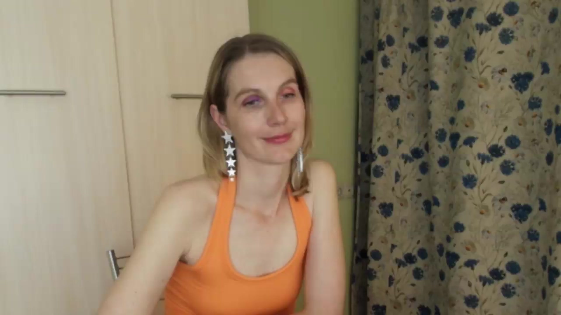 Gallery image thumbnail from HalynatheBest's myfreecams stream on, 08/30/2026, 21:53 image 2 of 20