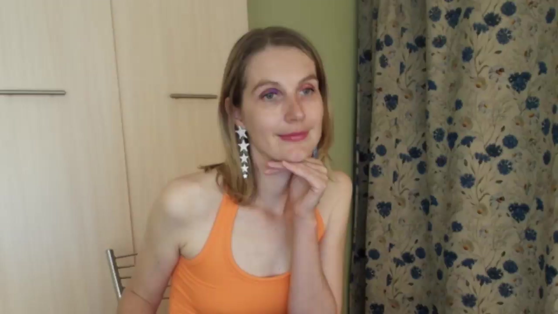 Gallery image thumbnail from HalynatheBest's myfreecams stream on, 08/30/2026, 21:53 image 11 of 20