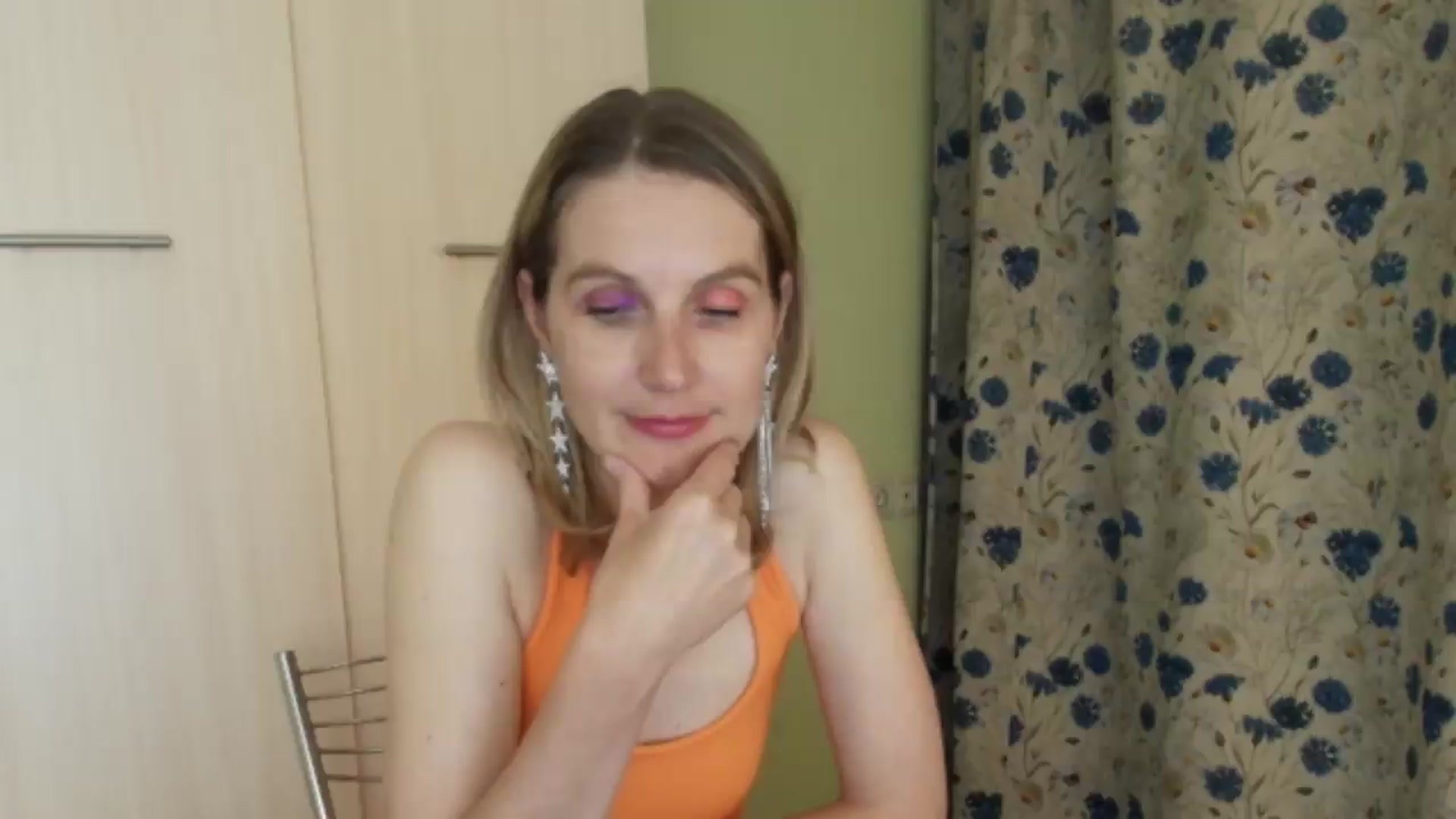 Gallery image thumbnail from HalynatheBest's myfreecams stream on, 08/30/2026, 21:53 image 7 of 20