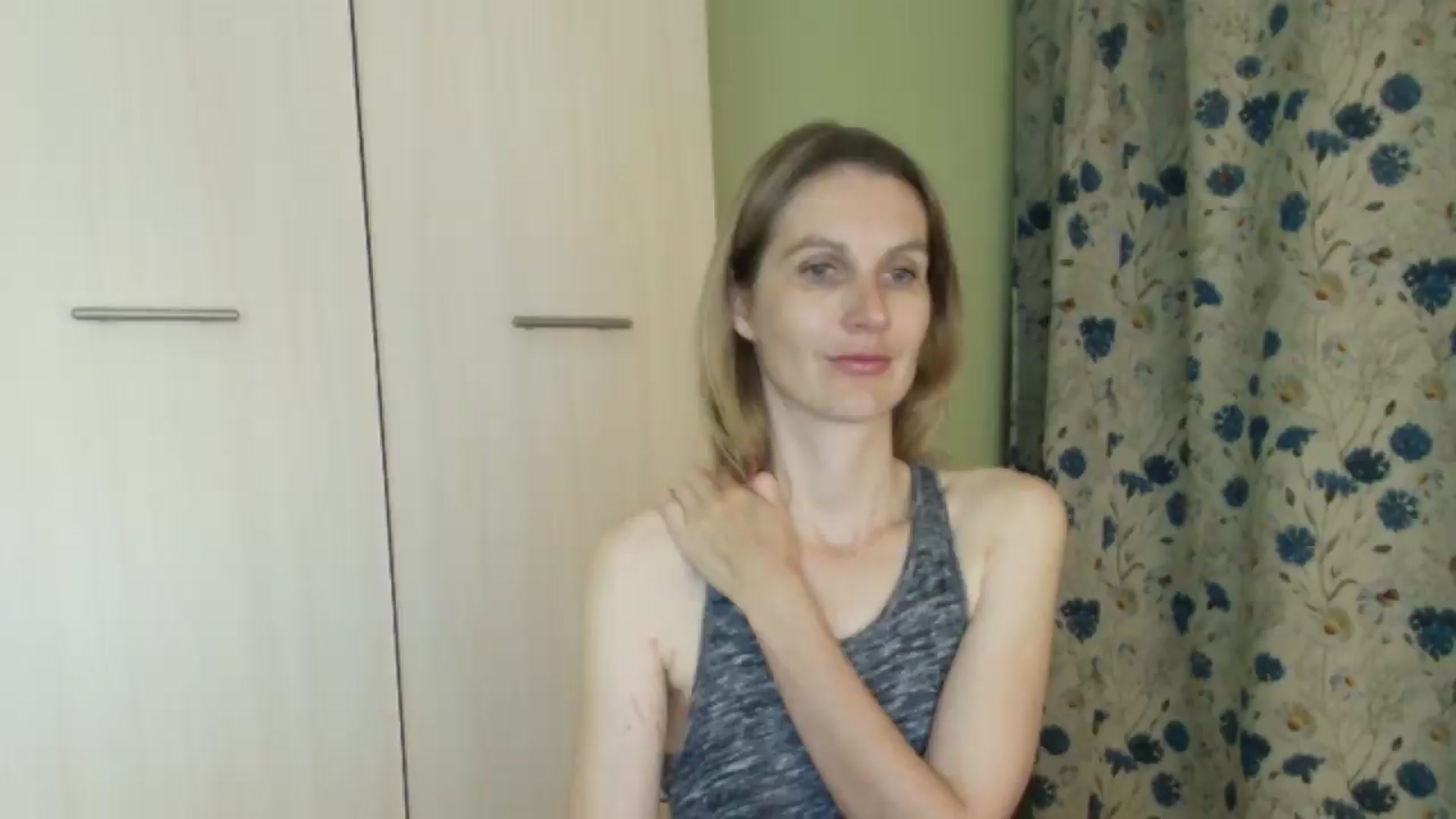 Gallery image thumbnail from HalynatheBest's myfreecams stream on, 09/03/2026, 21:04 image 18 of 20