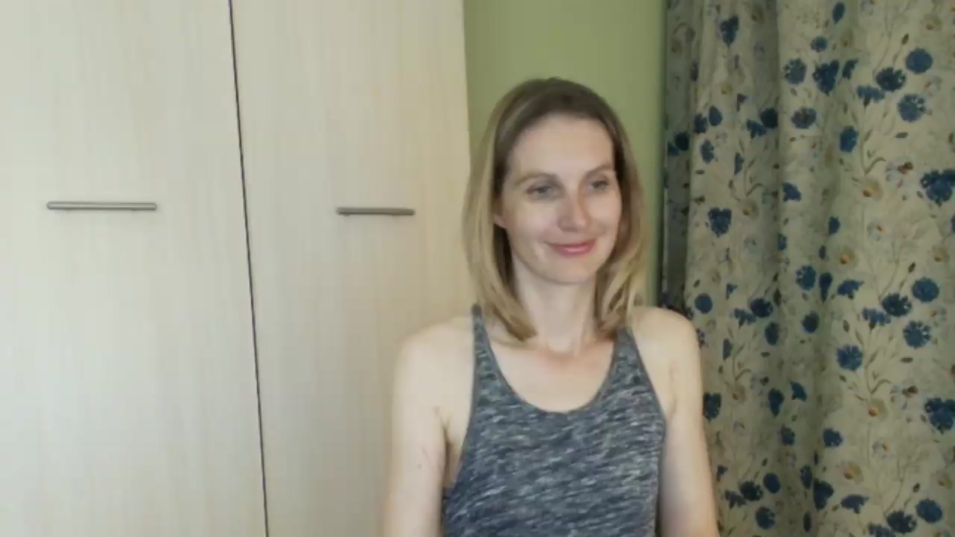Gallery image thumbnail from HalynatheBest's myfreecams stream on, 09/03/2026, 21:04 image 17 of 20
