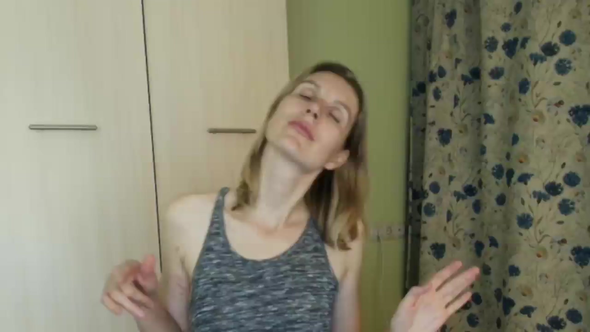 Gallery image thumbnail from HalynatheBest's myfreecams stream on, 09/03/2026, 21:04 image 3 of 20