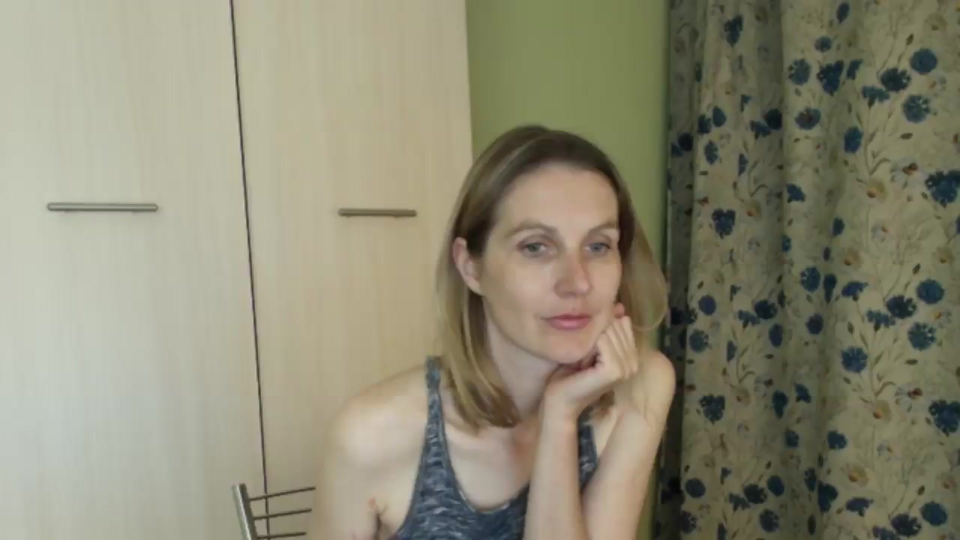 Gallery image thumbnail from HalynatheBest's myfreecams stream on, 09/03/2026, 21:04 image 14 of 20