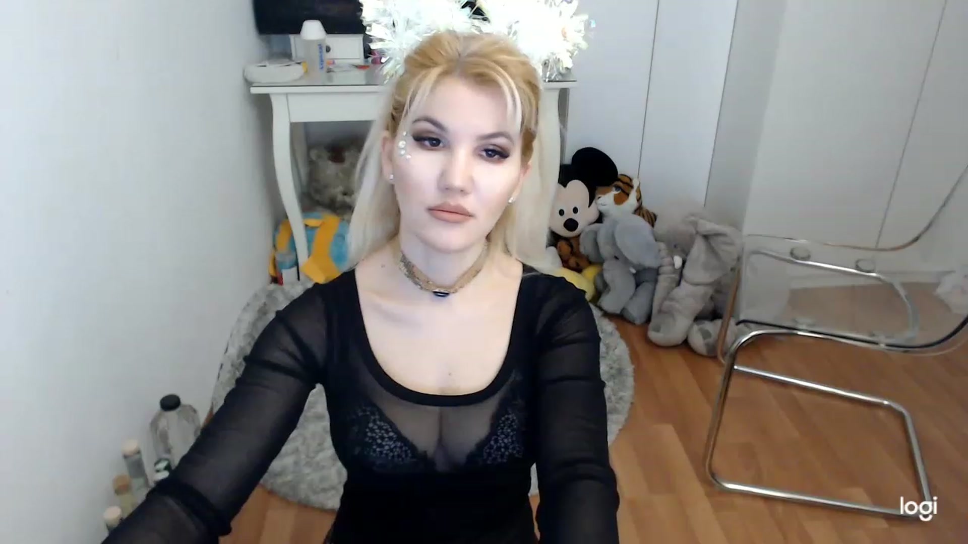 Gallery image thumbnail from HammyGirl's myfreecams stream on, 02/25/2023, 08:18 image 6 of 20