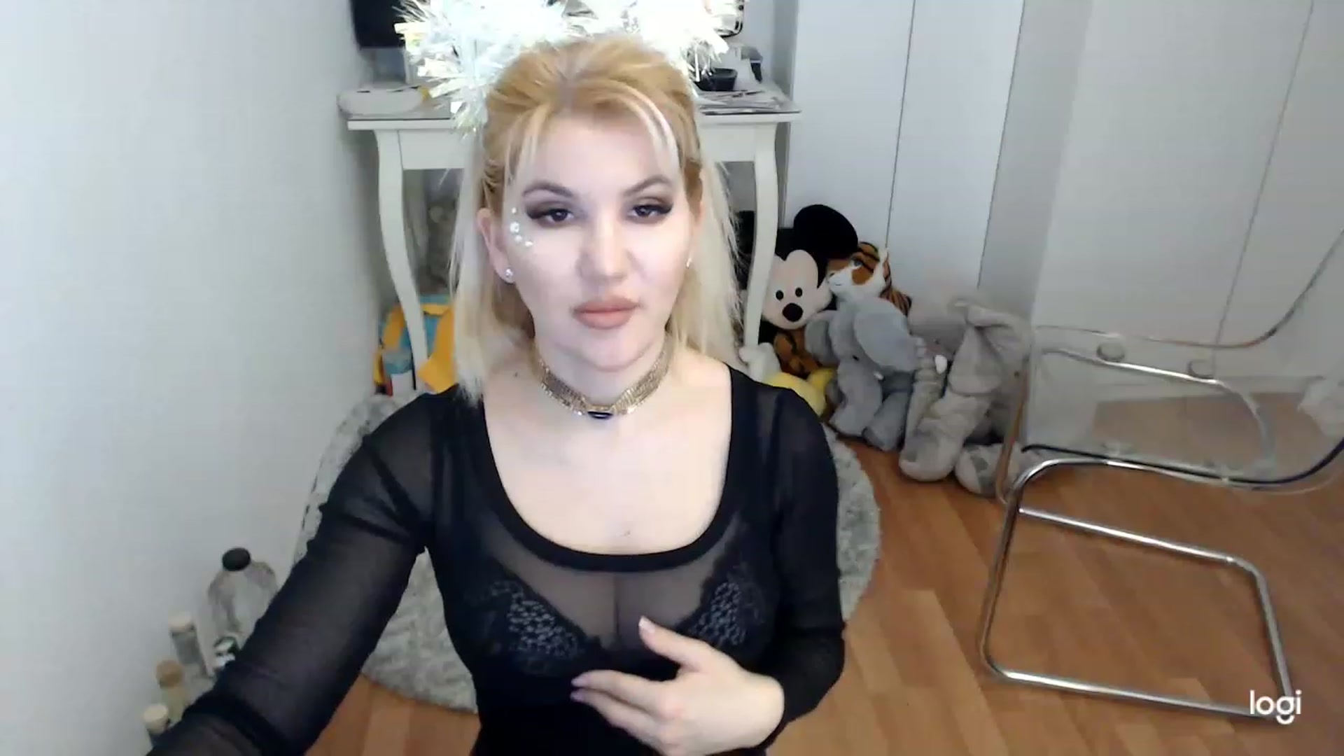 Gallery image thumbnail from HammyGirl's myfreecams stream on, 02/25/2023, 08:18 image 7 of 20