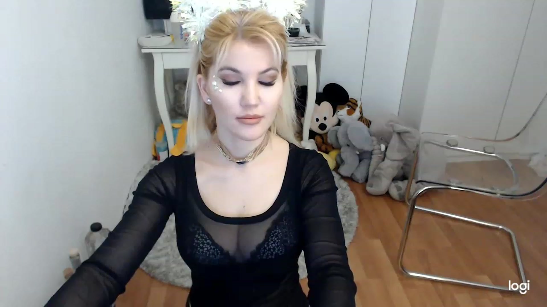 Gallery image thumbnail from HammyGirl's myfreecams stream on, 02/25/2023, 08:18 image 9 of 20