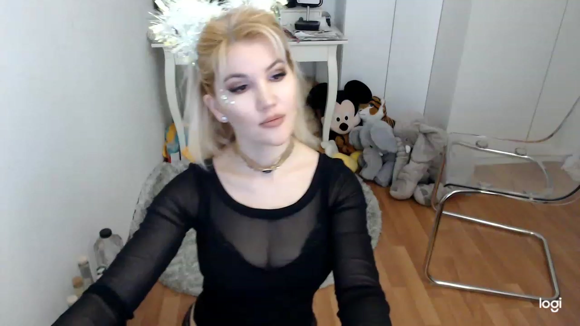 Gallery image thumbnail from HammyGirl's myfreecams stream on, 02/25/2023, 08:18 image 4 of 20