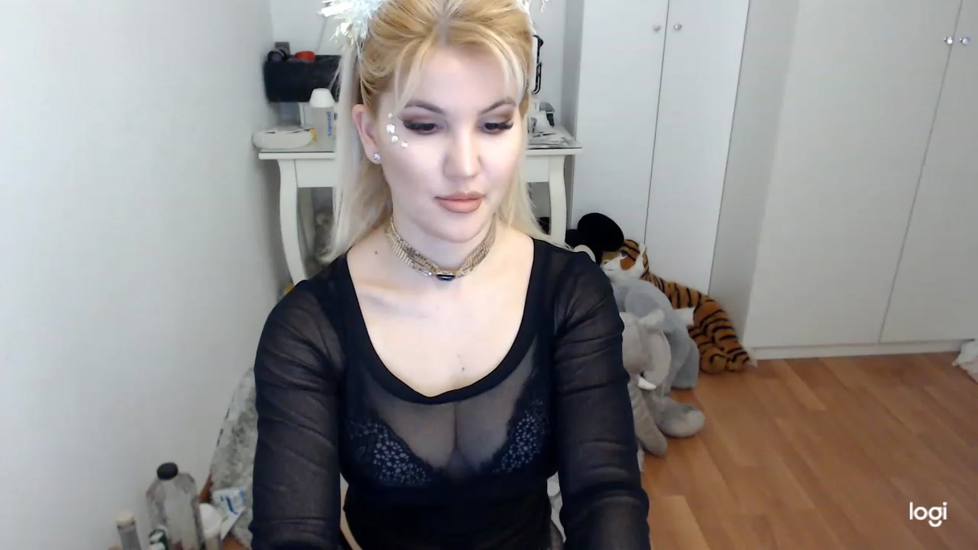 Gallery image thumbnail from HammyGirl's myfreecams stream on, 02/25/2023, 08:18 image 20 of 20