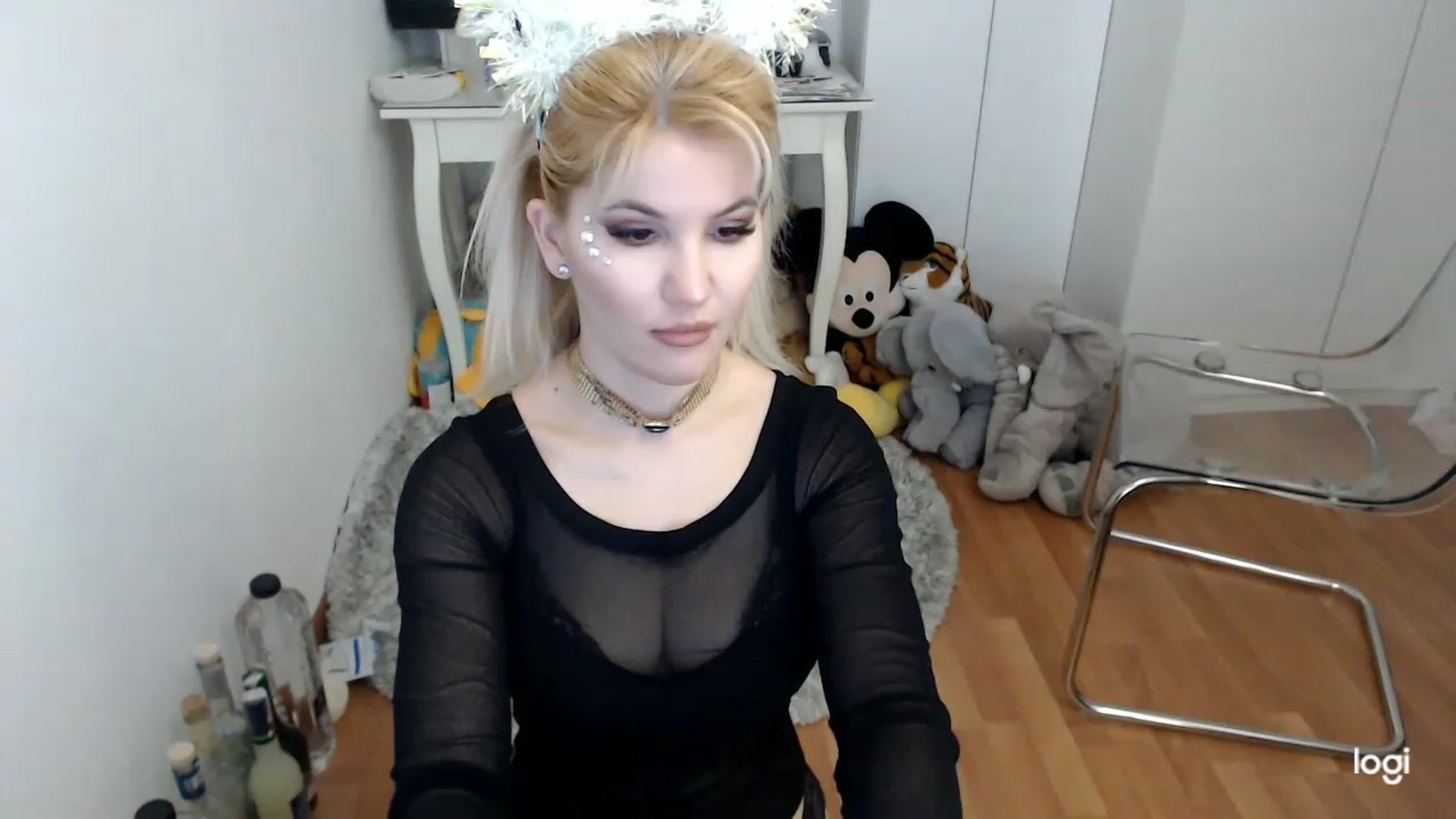 Gallery image thumbnail from HammyGirl's myfreecams stream on, 02/25/2023, 08:18 image 3 of 20