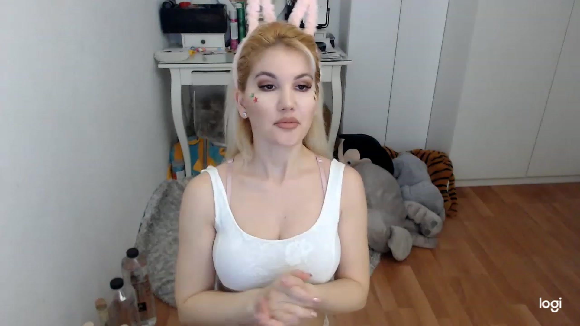 Gallery image thumbnail from HammyGirl's myfreecams stream on, 02/28/2023, 09:53 image 2 of 20