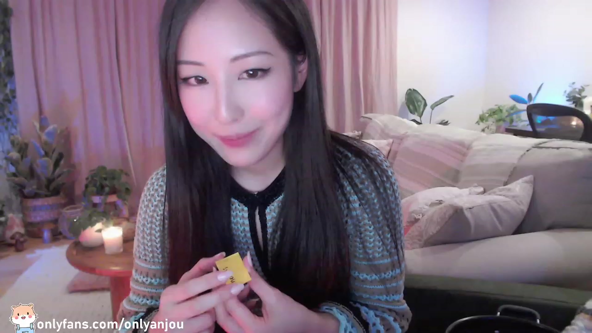Gallery image thumbnail from HamtaroQueen's myfreecams stream on, 11/20/2022, 05:41 image 12 of 20