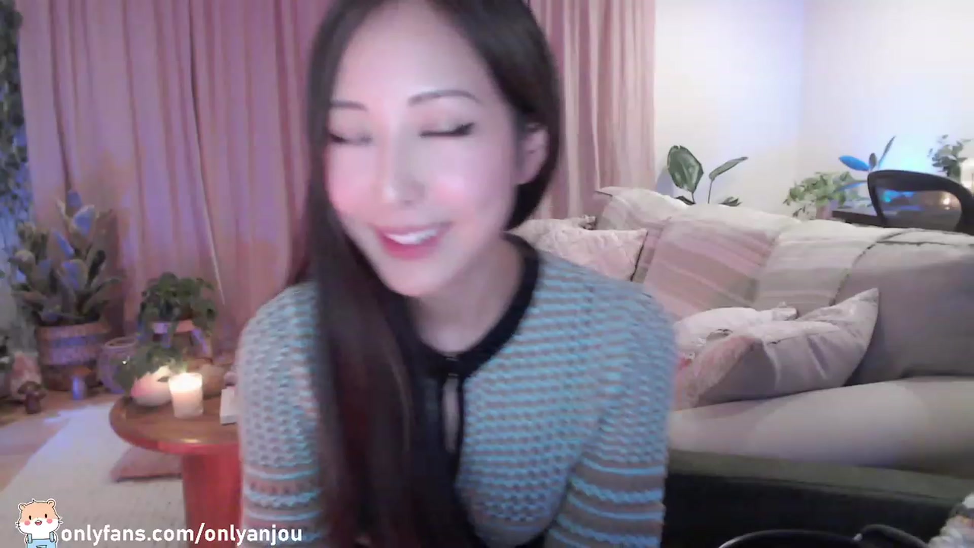 Gallery image thumbnail from HamtaroQueen's myfreecams stream on, 11/20/2022, 05:41 image 15 of 20