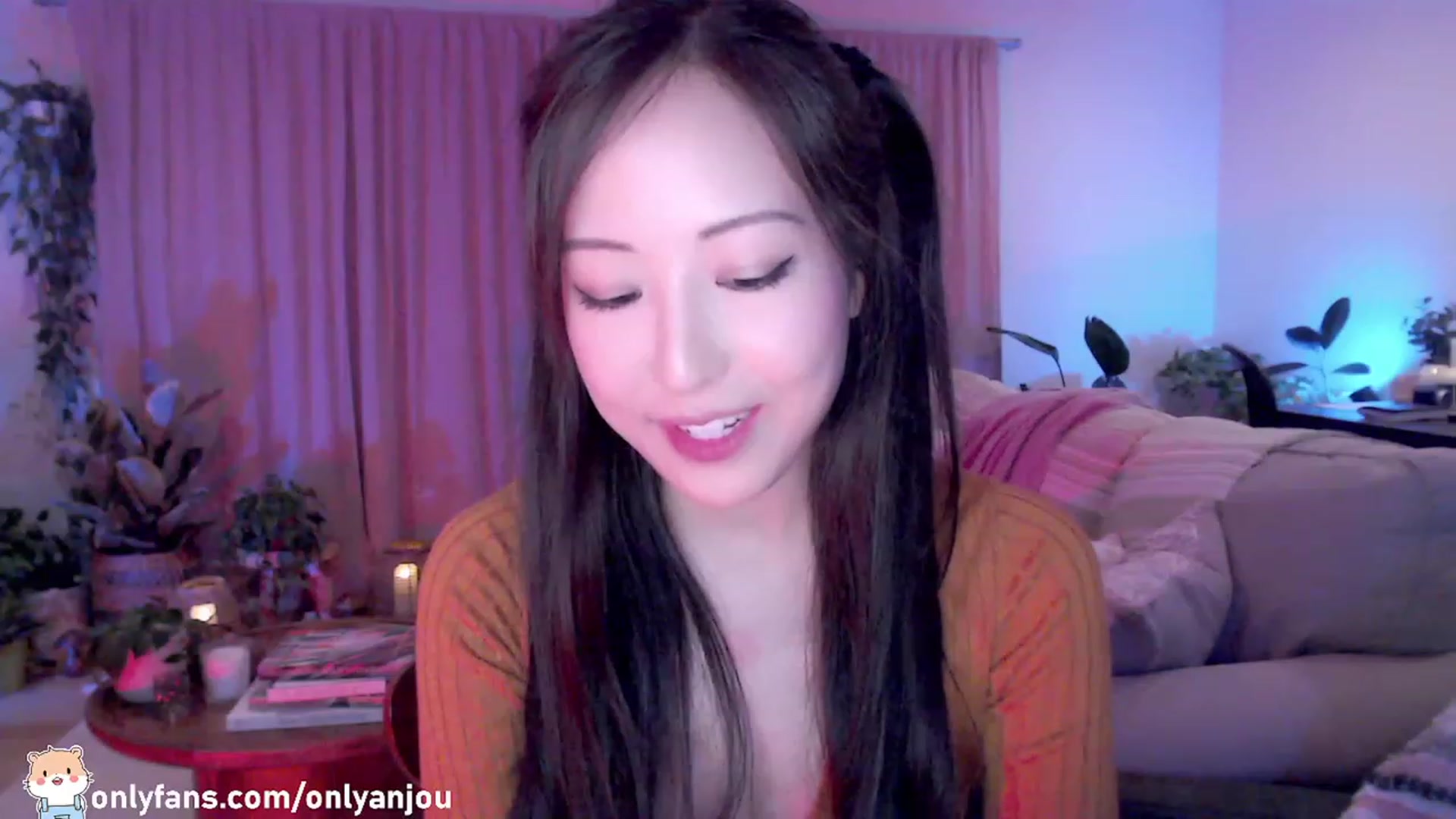 Gallery image thumbnail from HamtaroQueen's myfreecams stream on, 11/27/2022, 05:25 image 13 of 20