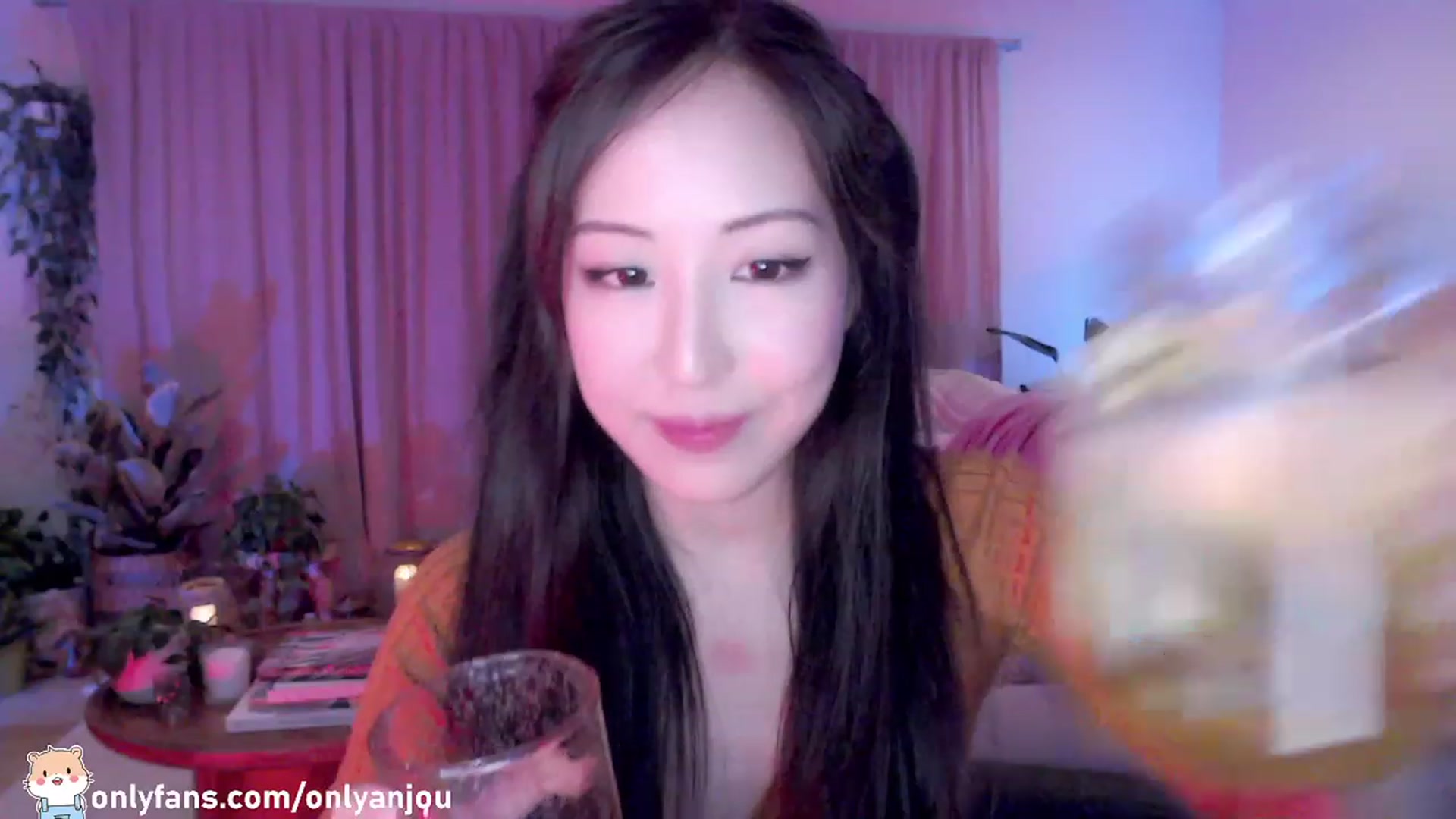 Gallery image thumbnail from HamtaroQueen's myfreecams stream on, 11/27/2022, 05:25 image 12 of 20