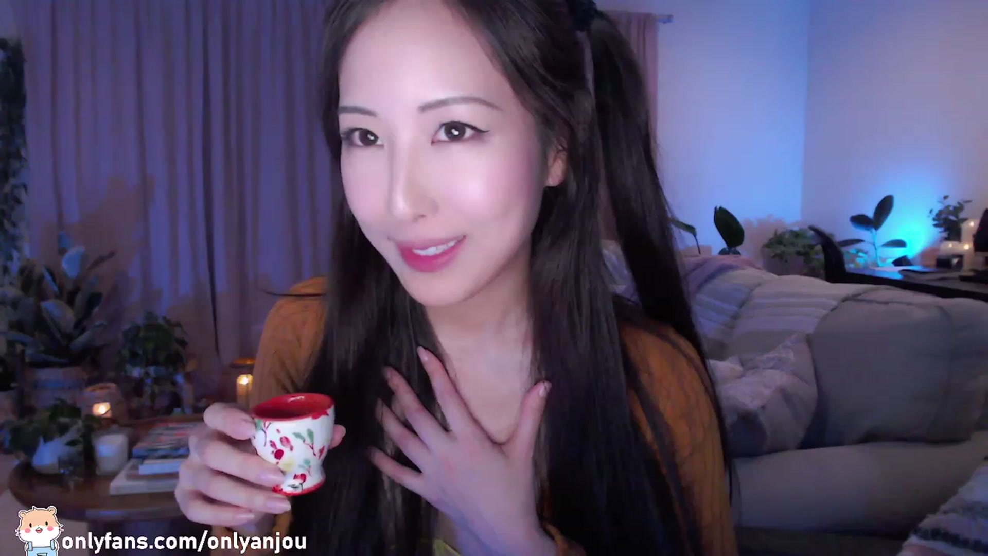 Gallery image thumbnail from HamtaroQueen's myfreecams stream on, 11/27/2022, 07:37 image 5 of 20