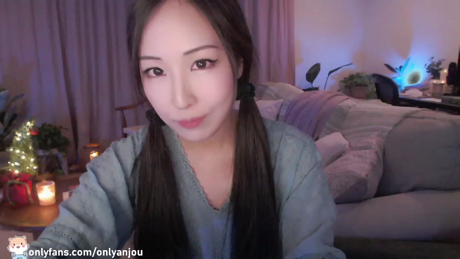 Gallery image thumbnail from HamtaroQueen's myfreecams stream on, 12/11/2022, 05:01 image 13 of 20