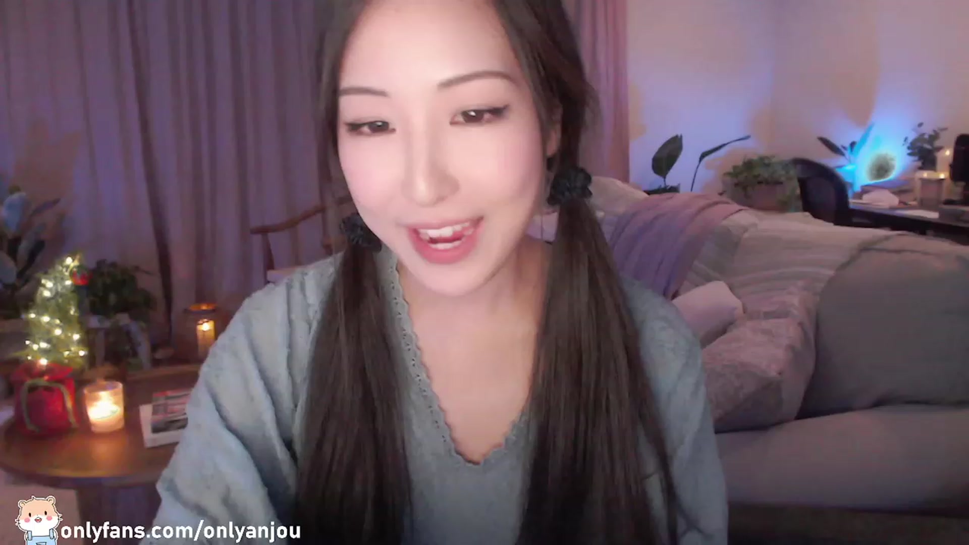 Gallery image thumbnail from HamtaroQueen's myfreecams stream on, 12/11/2022, 05:16 image 7 of 20
