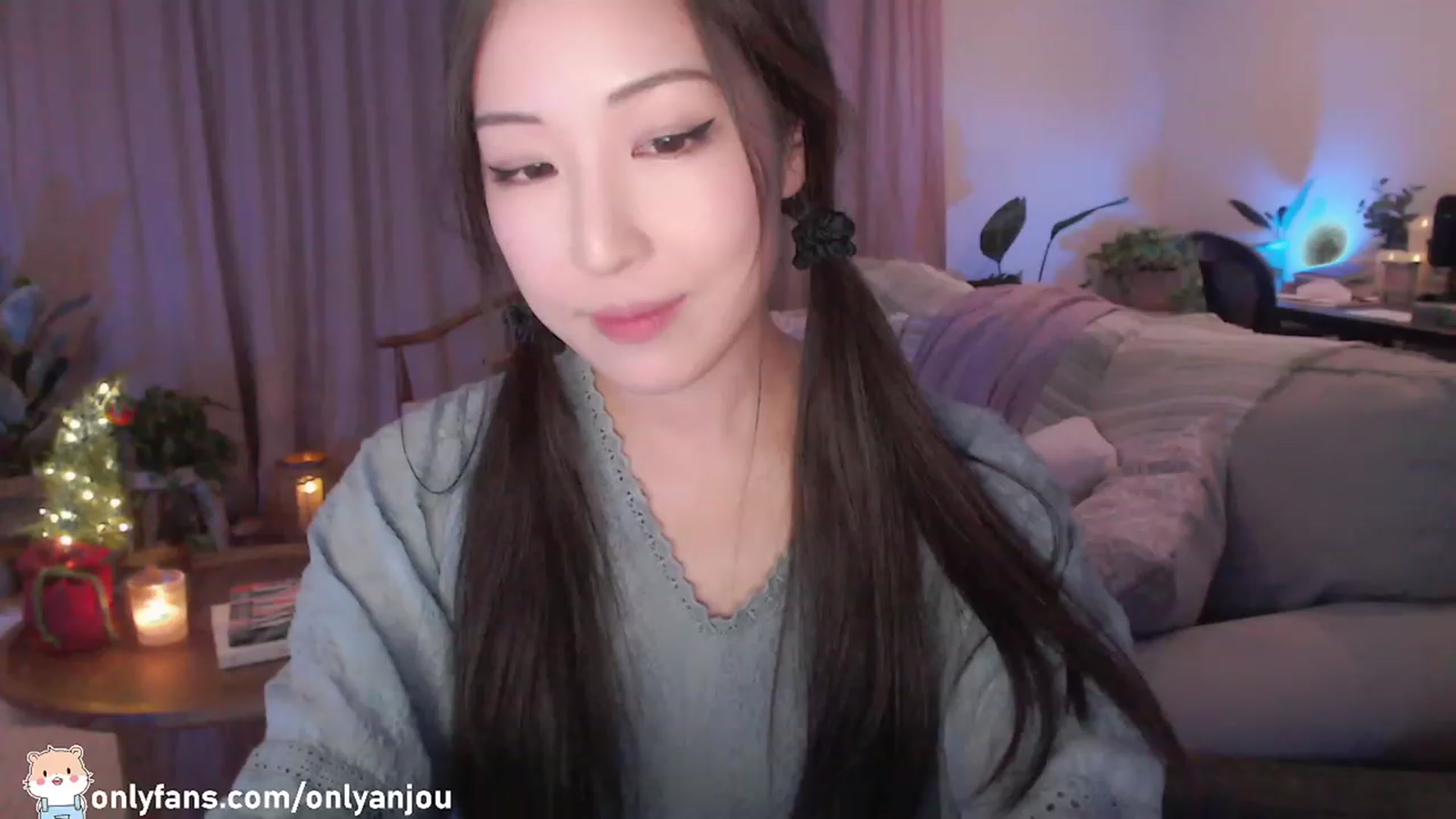 Gallery image thumbnail from HamtaroQueen's myfreecams stream on, 12/11/2022, 05:16 image 14 of 20