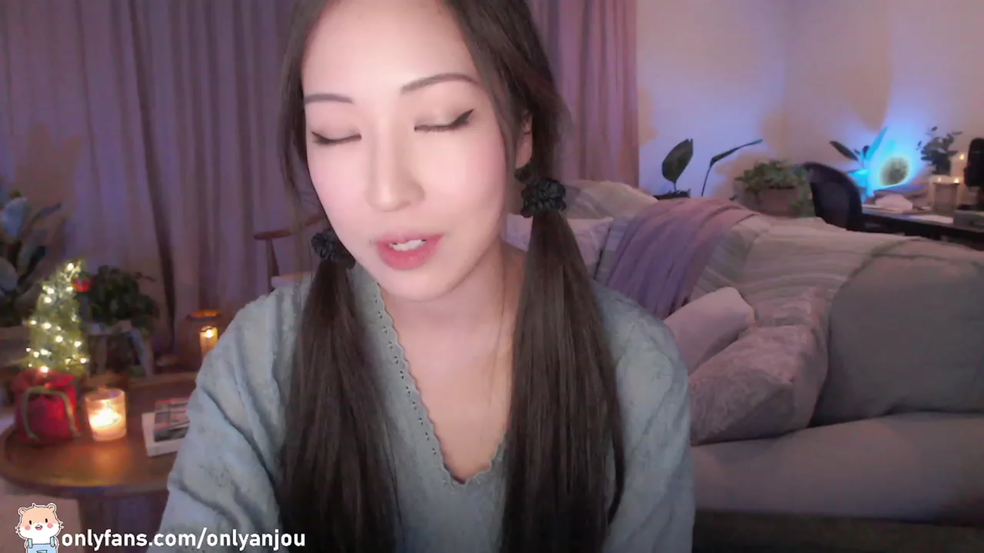 Gallery image thumbnail from HamtaroQueen's myfreecams stream on, 12/11/2022, 05:16 image 6 of 20