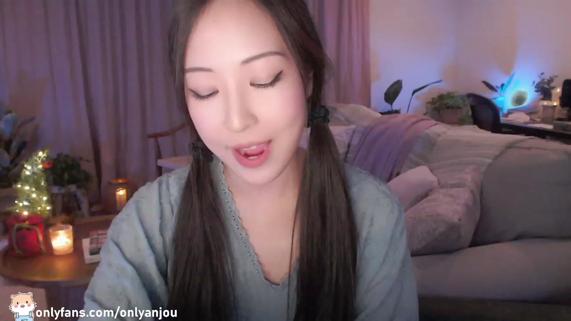 Gallery image thumbnail from HamtaroQueen's myfreecams stream on, 12/11/2022, 05:16 image 3 of 20