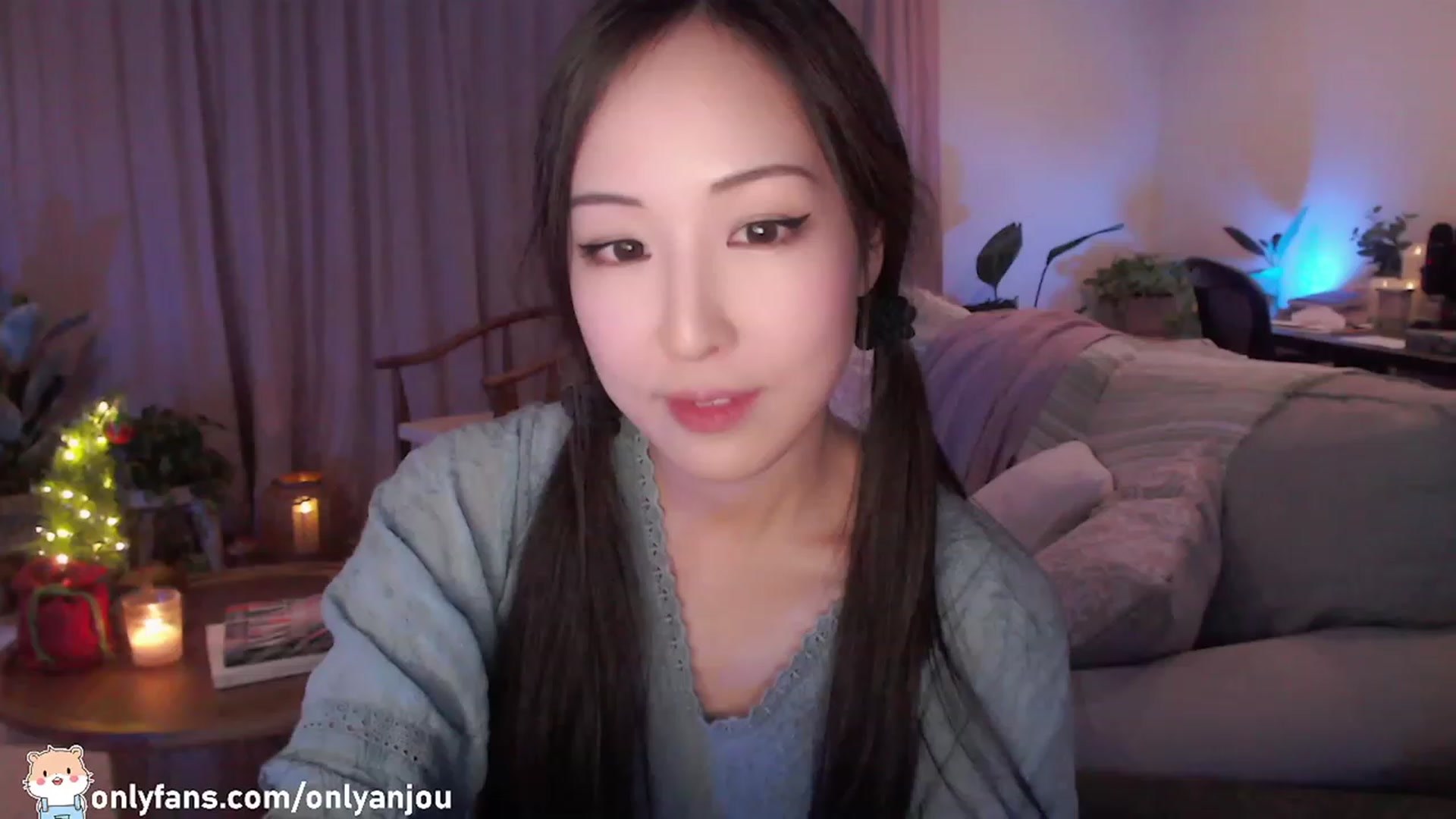 Gallery image thumbnail from HamtaroQueen's myfreecams stream on, 12/11/2022, 08:17 image 1 of 20