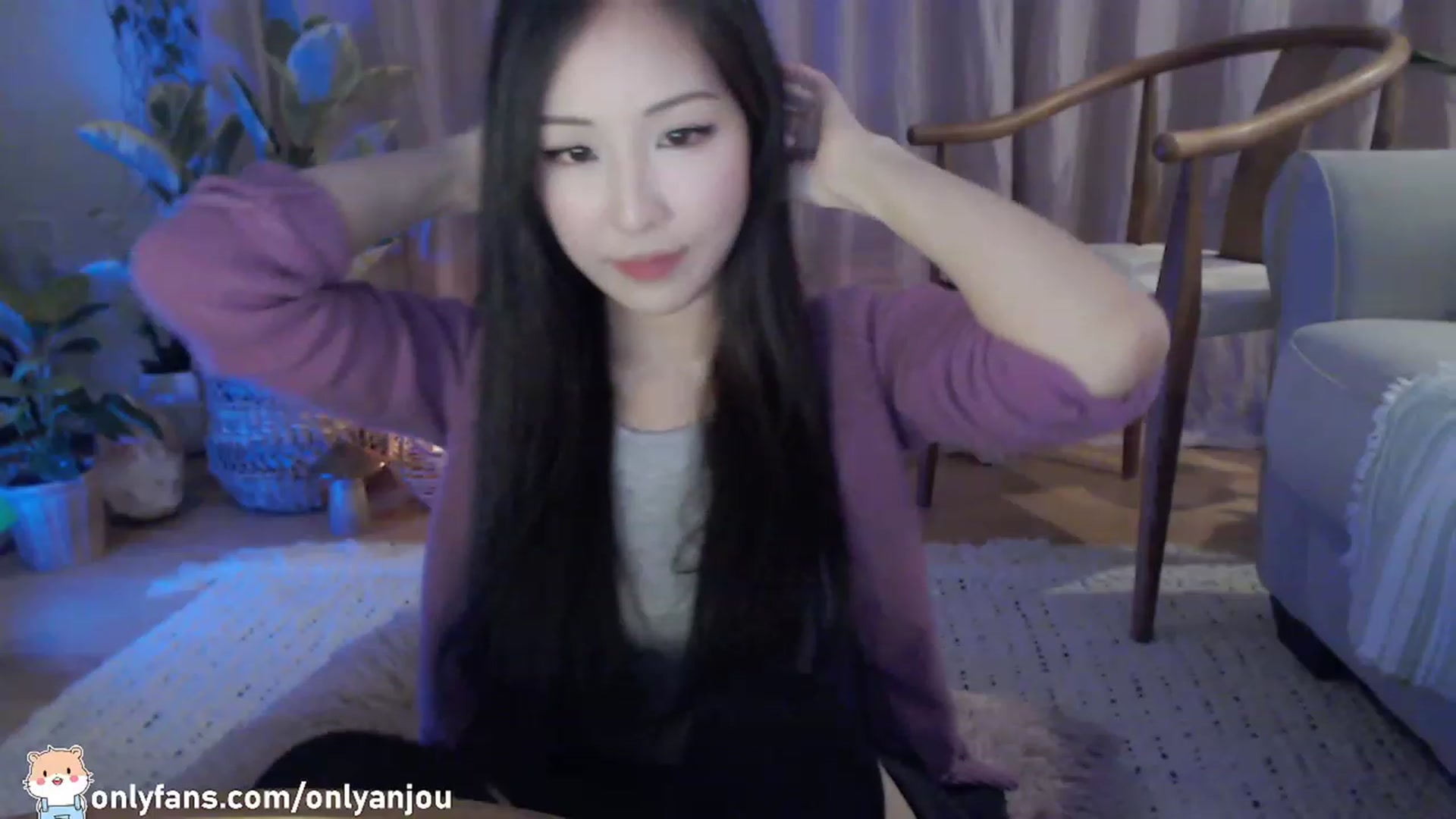 Gallery image thumbnail from HamtaroQueen's myfreecams stream on, 02/19/2023, 06:56 image 7 of 20