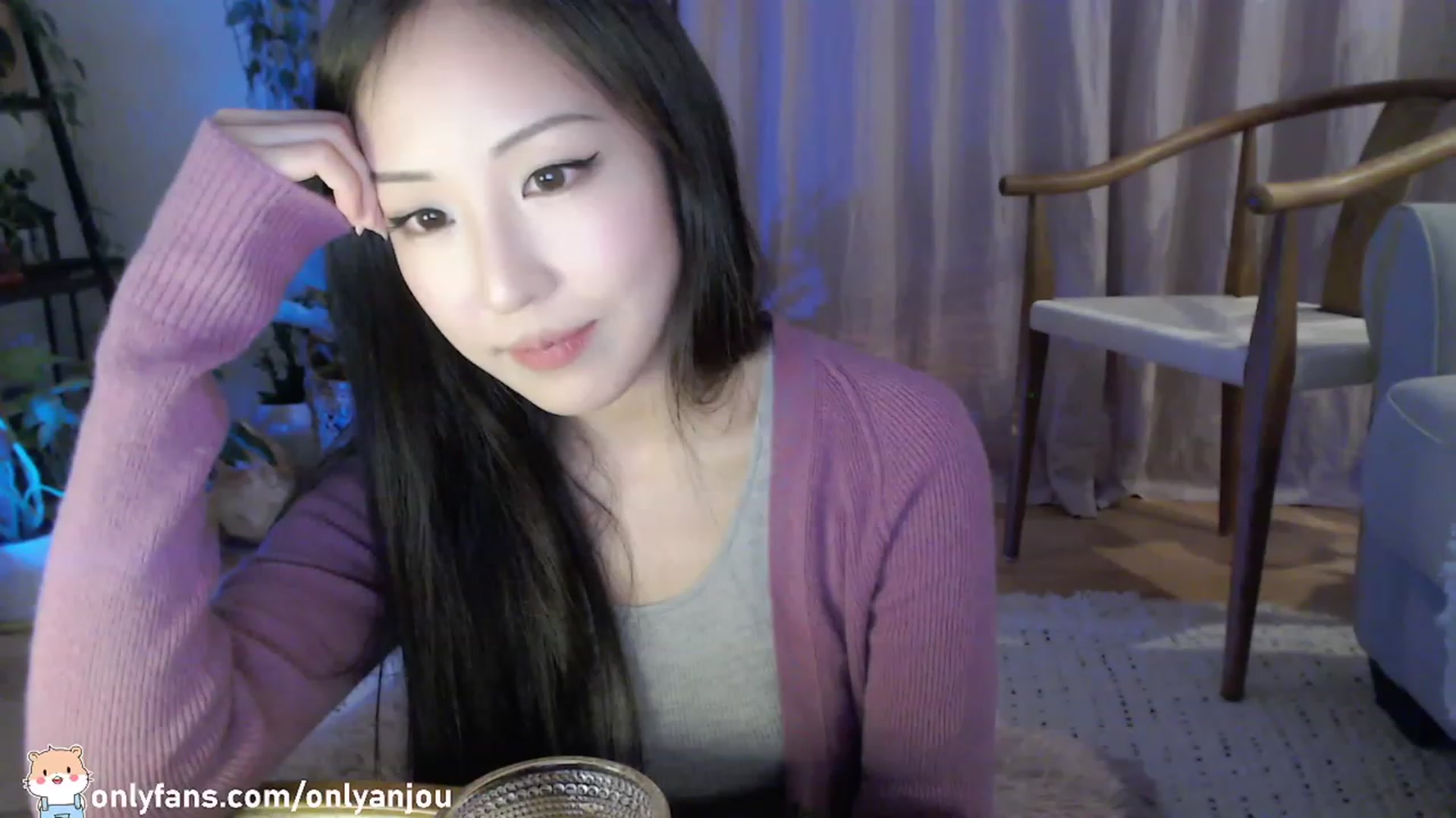 Gallery image thumbnail from HamtaroQueen's myfreecams stream on, 02/19/2023, 06:56 image 15 of 20