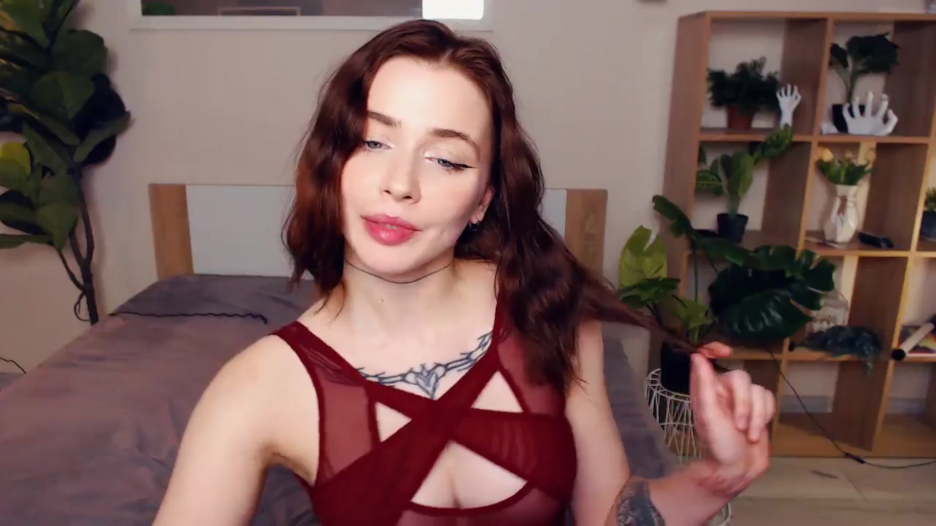 Gallery image thumbnail from Hana6000's myfreecams stream on, 01/12/2025, 02:36 image 4 of 20