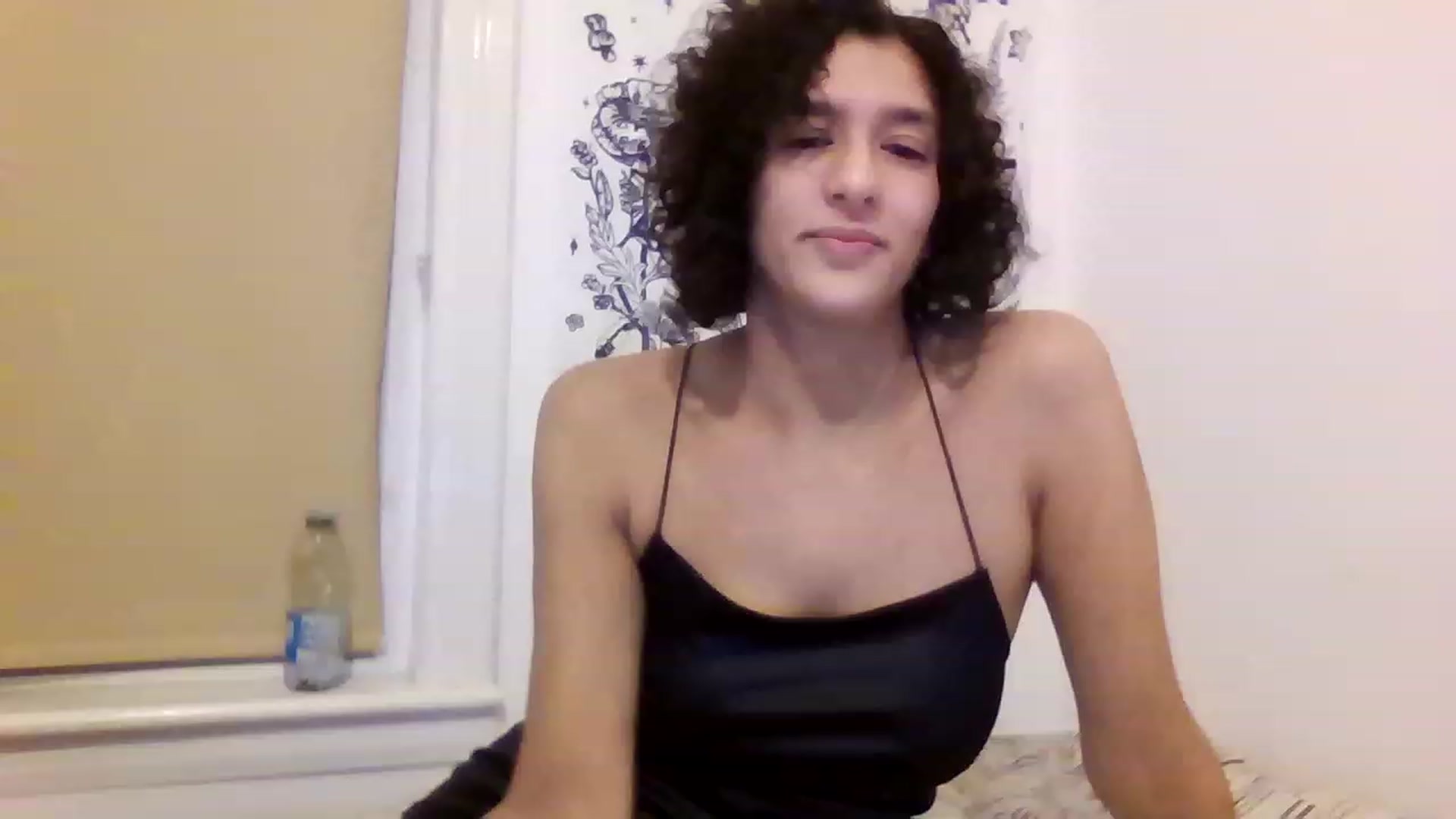 Gallery image thumbnail from HanaUK's myfreecams stream on, 11/14/2022, 18:38 image 13 of 20